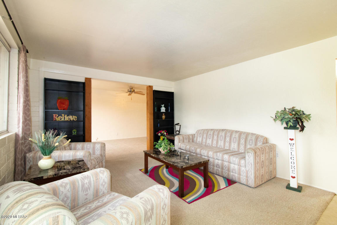 610 N Redbud Place