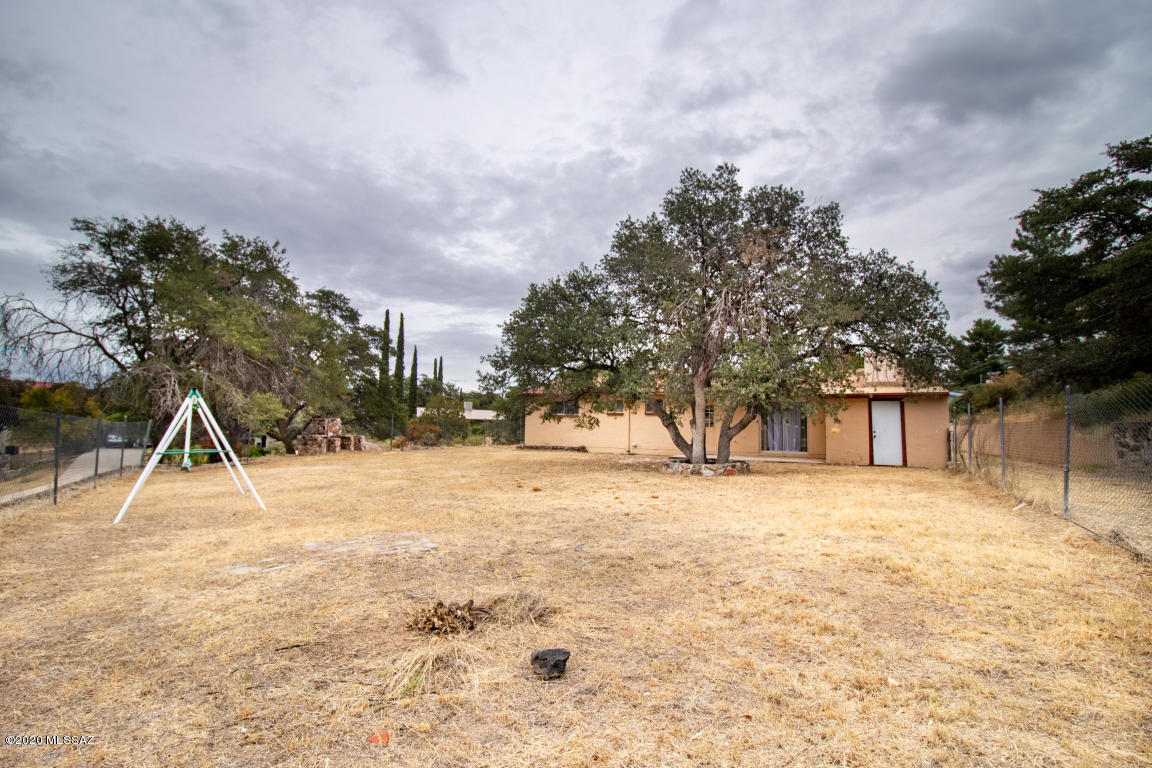 610 N Redbud Place