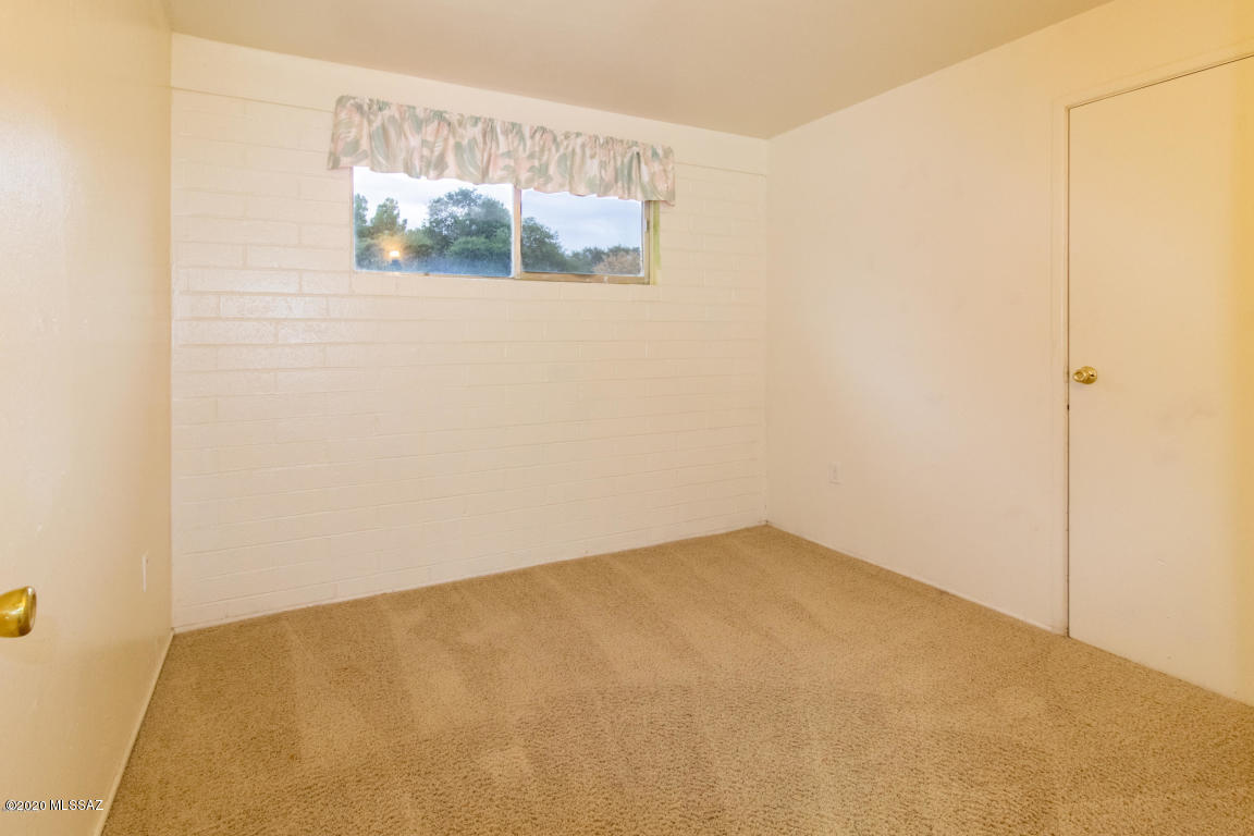 610 N Redbud Place