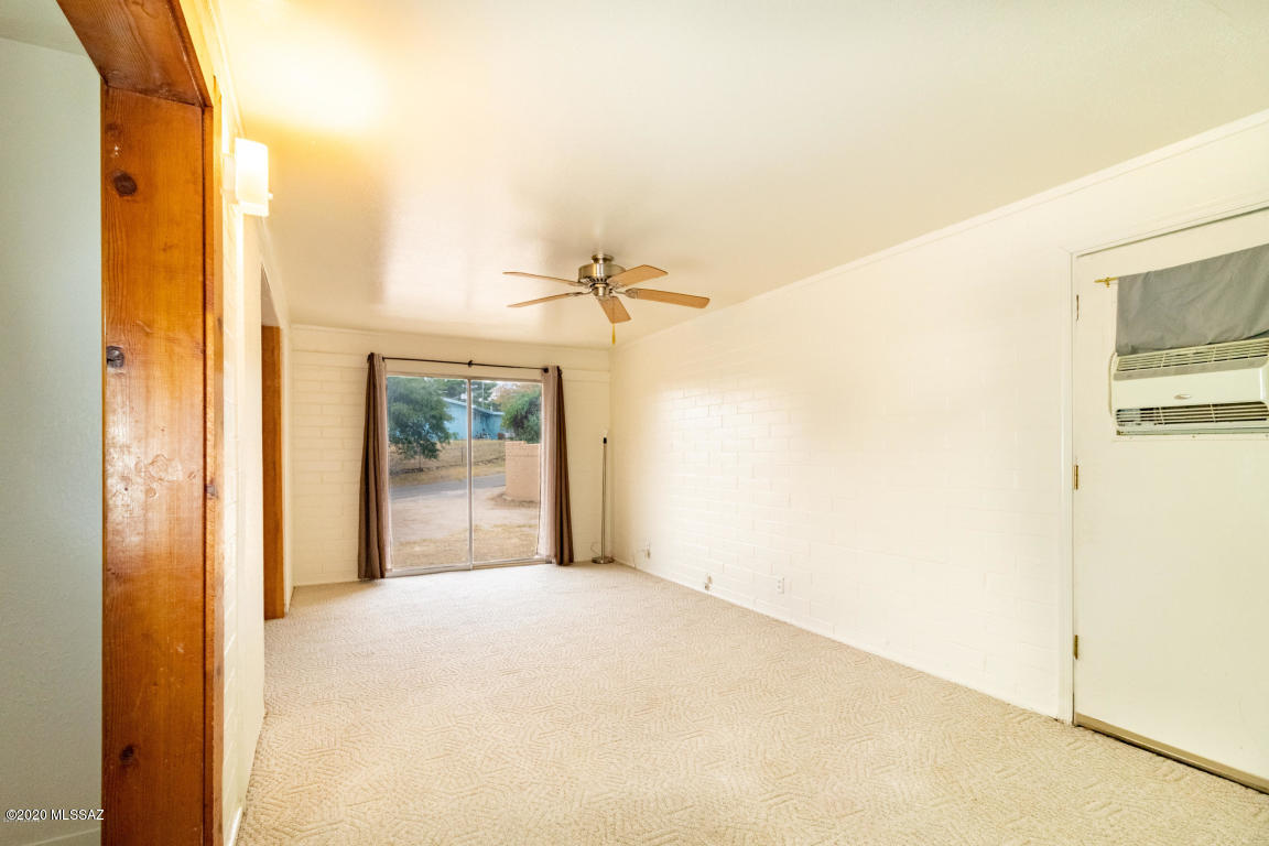 610 N Redbud Place