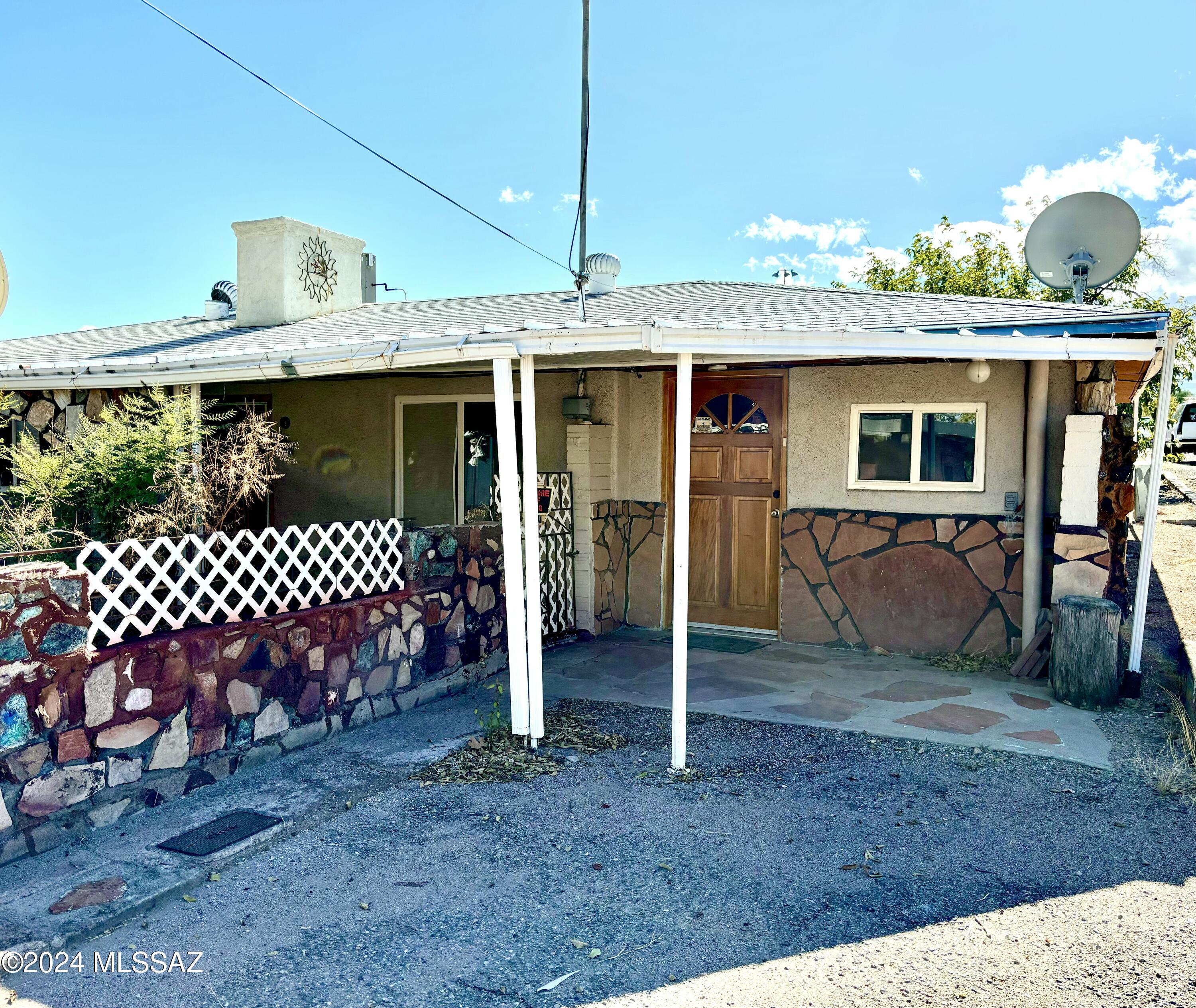 103 S Verdugo Pl & 110 E Copper St