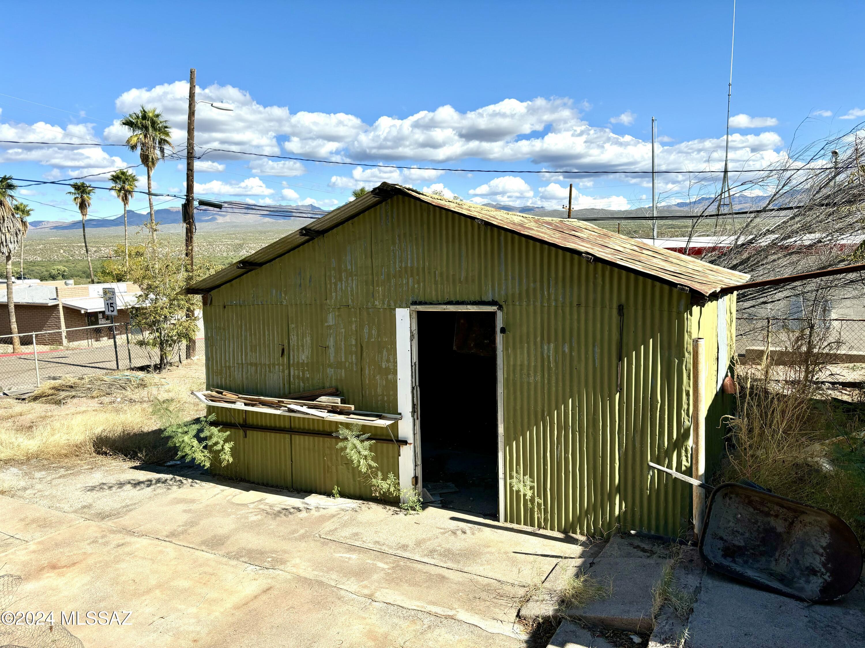 103 S Verdugo Pl & 110 E Copper St
