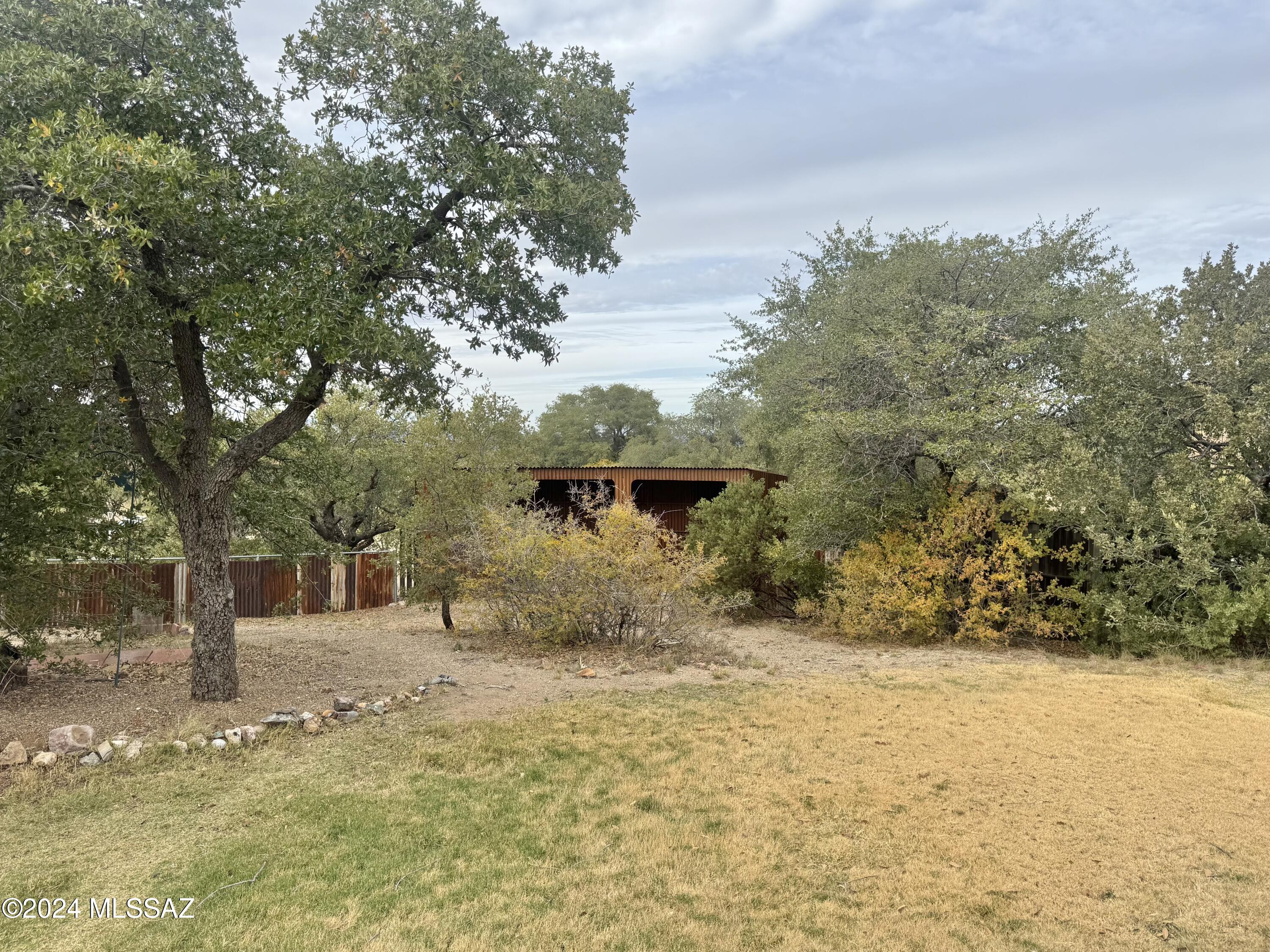 549 N Oak Hills Place