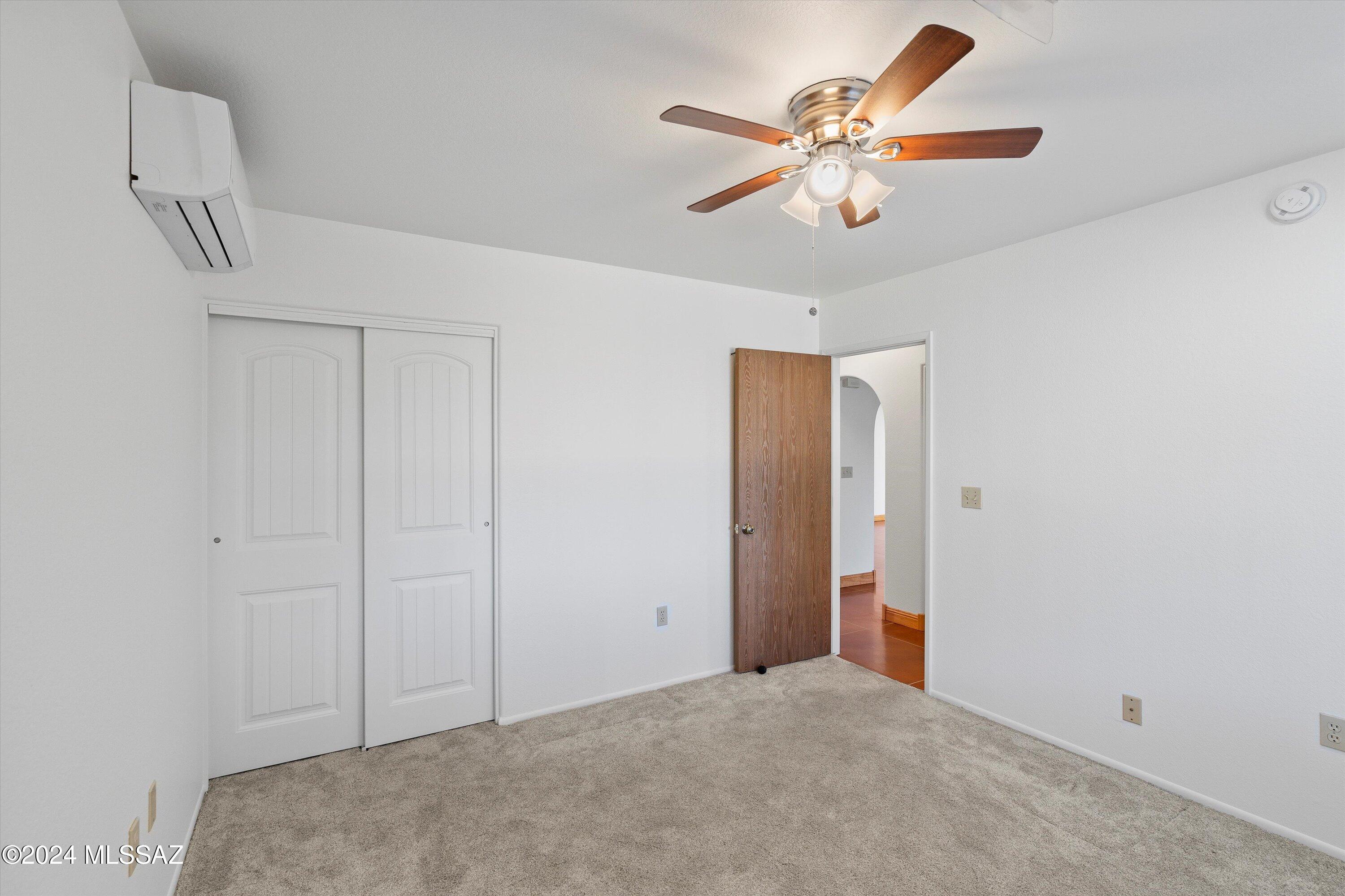 549 N Oak Hills Place