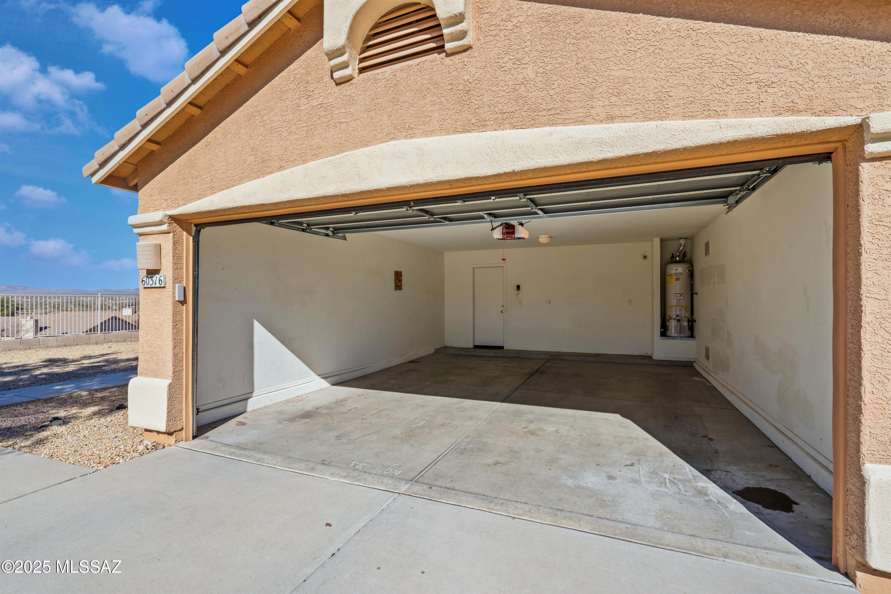 60316 E Old Spur Place