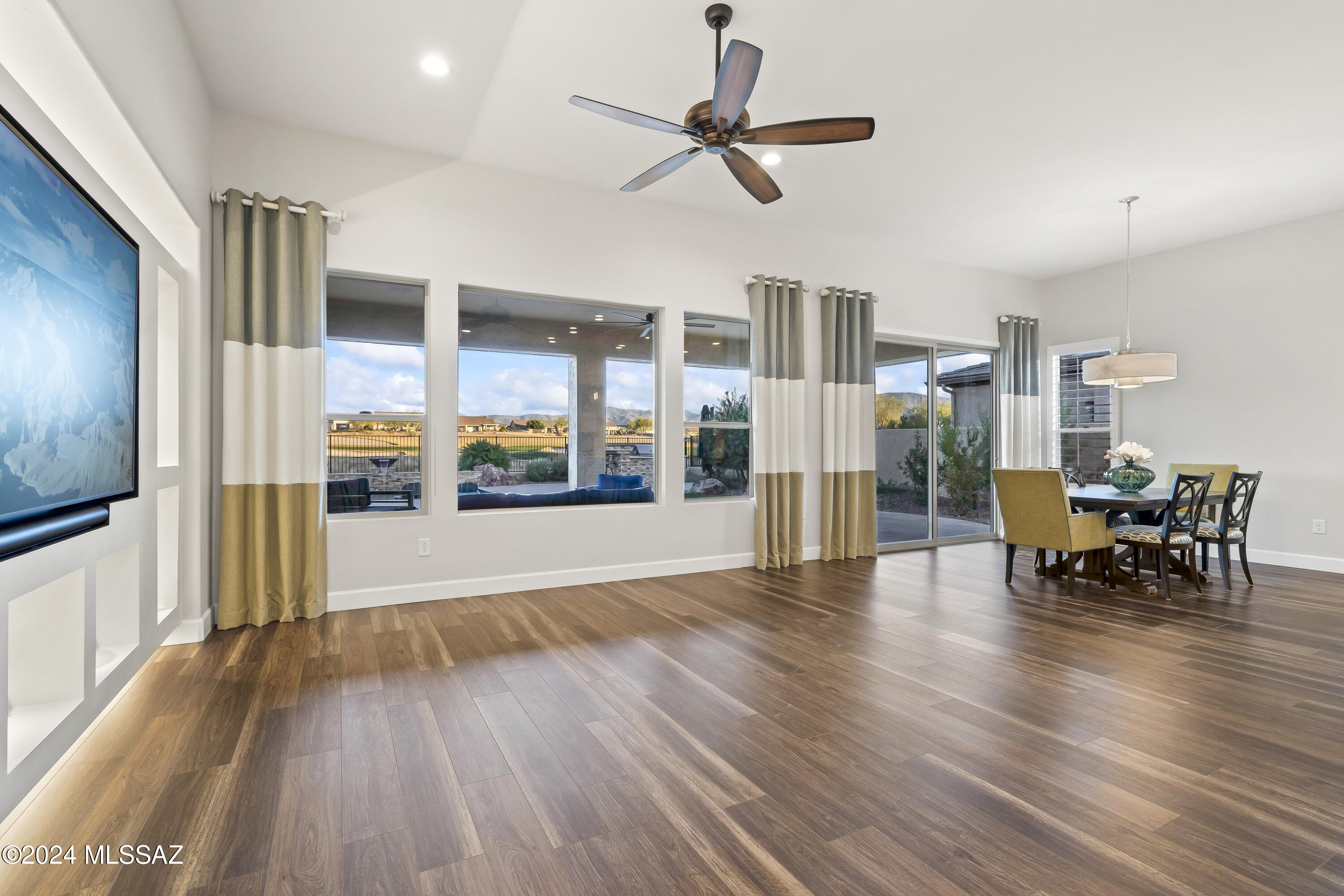 32541 S Cattle Trail