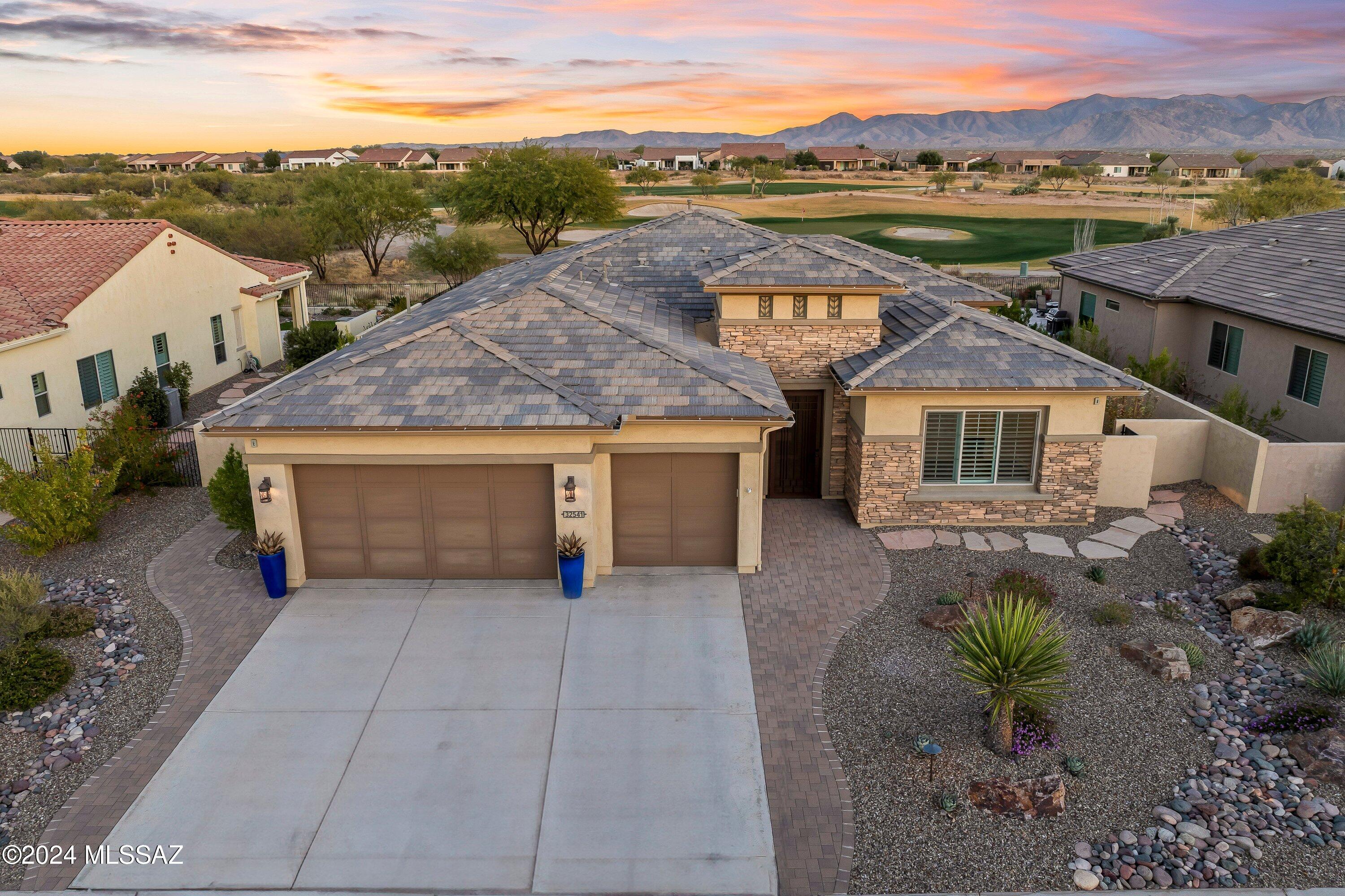 32541 S Cattle Trail