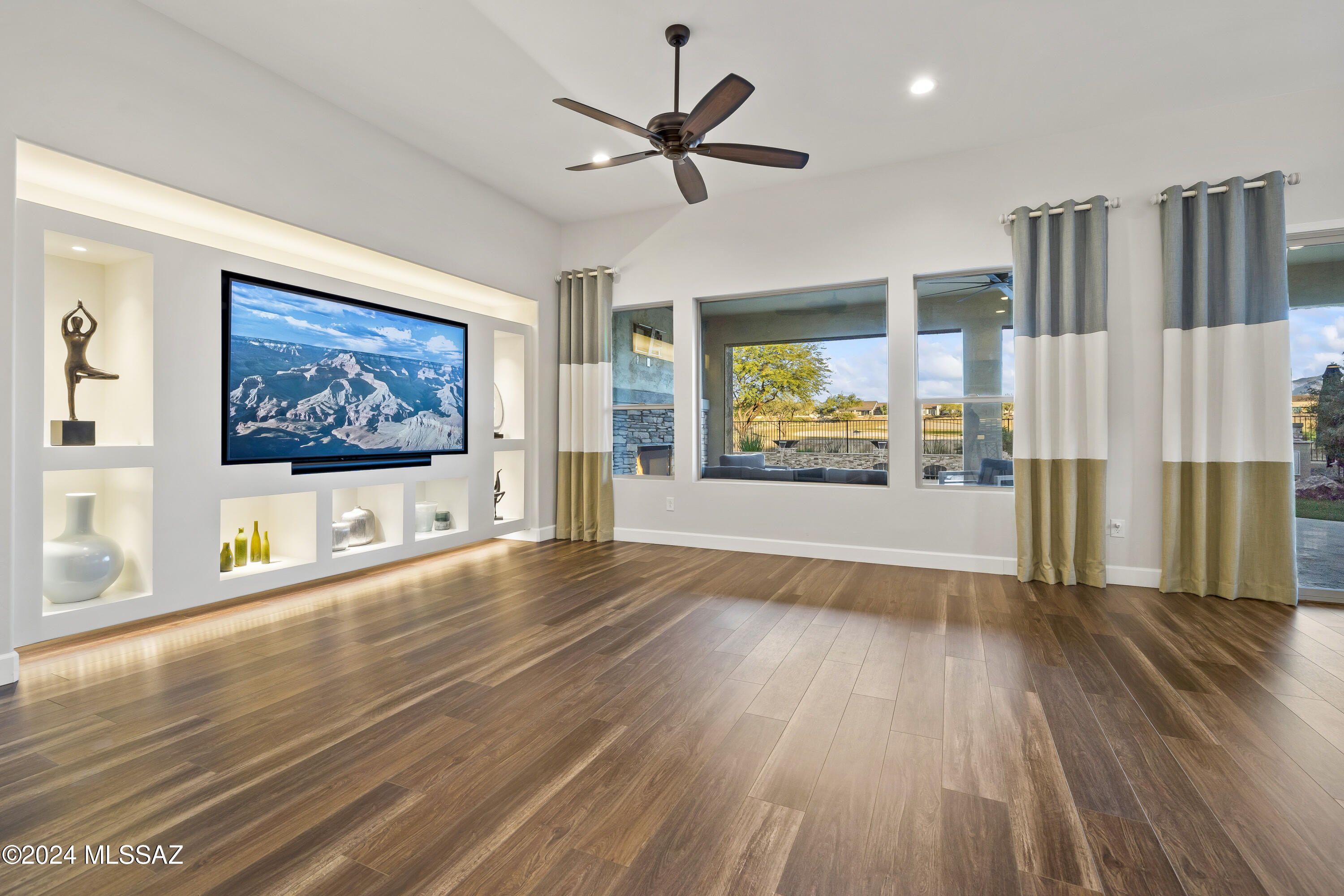 32541 S Cattle Trail