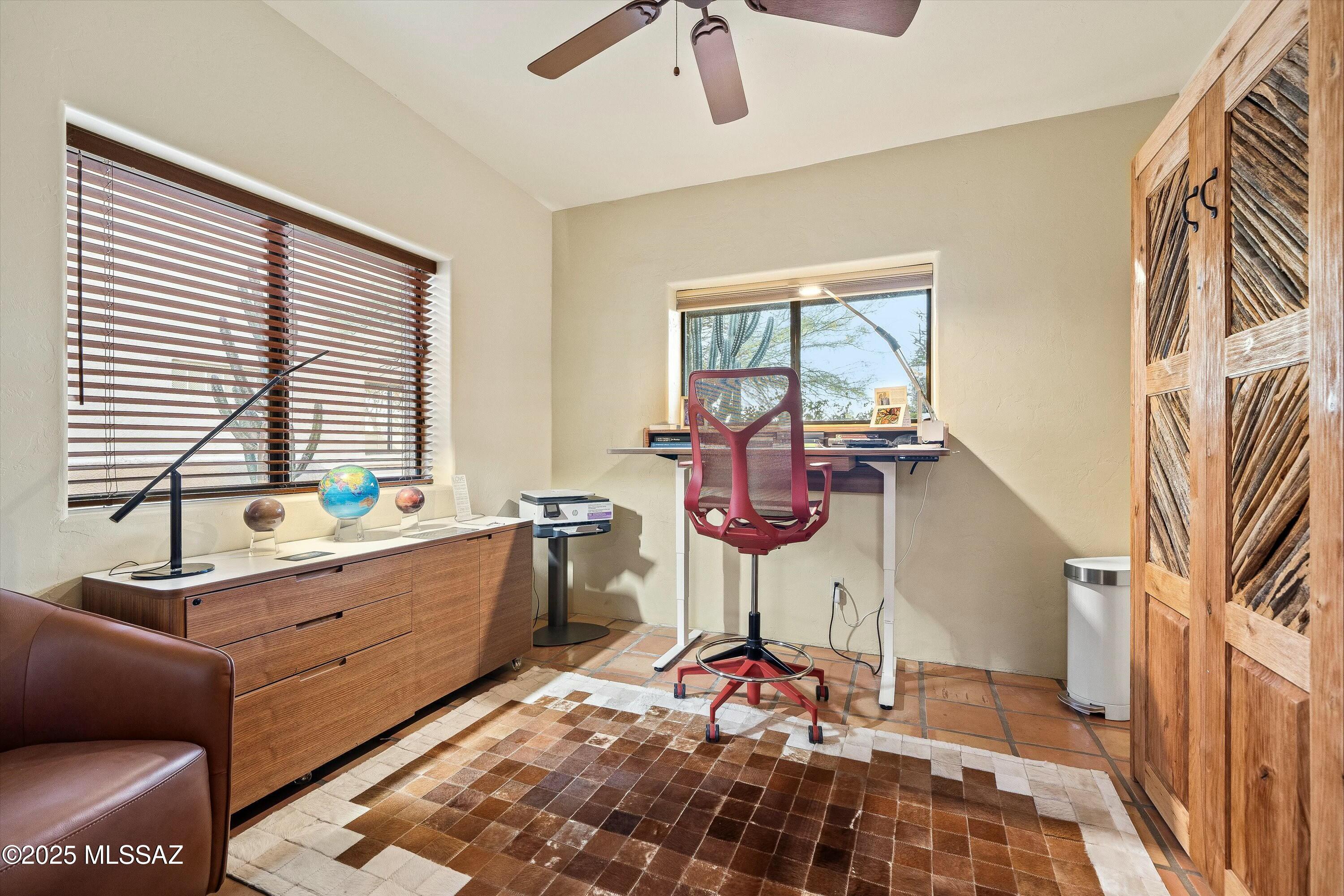 9868 N Ridge Shadow Place