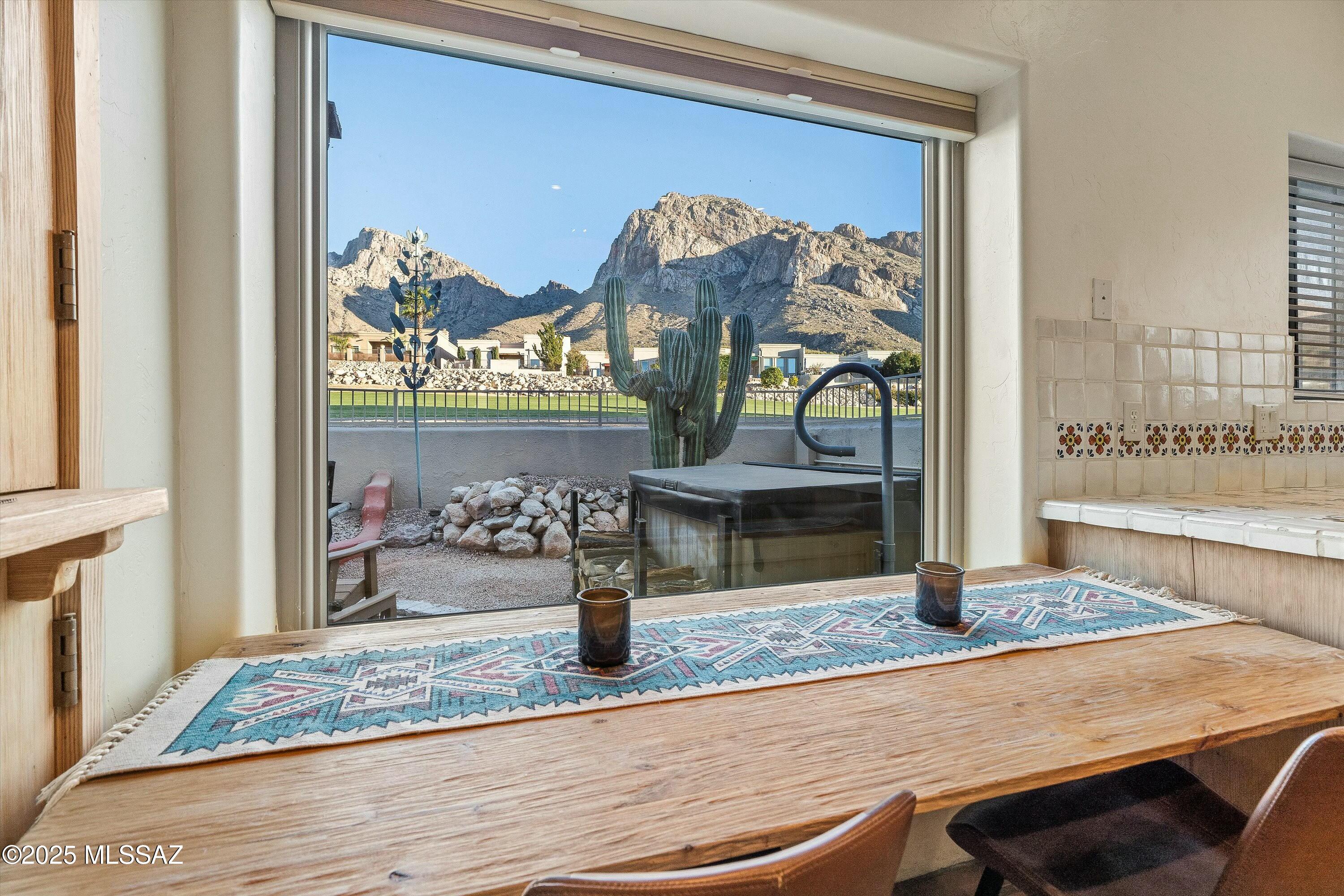 9868 N Ridge Shadow Place