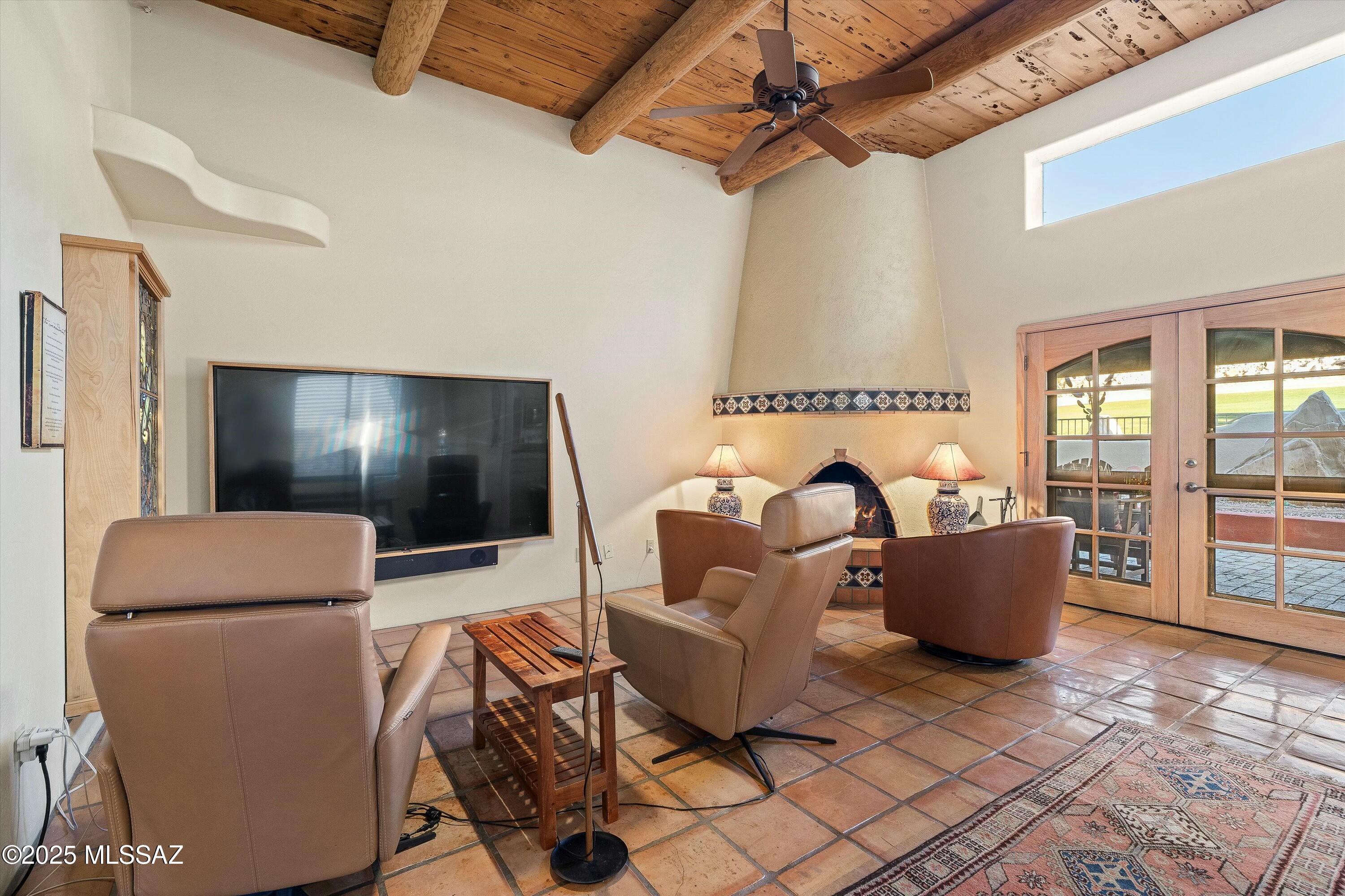 9868 N Ridge Shadow Place