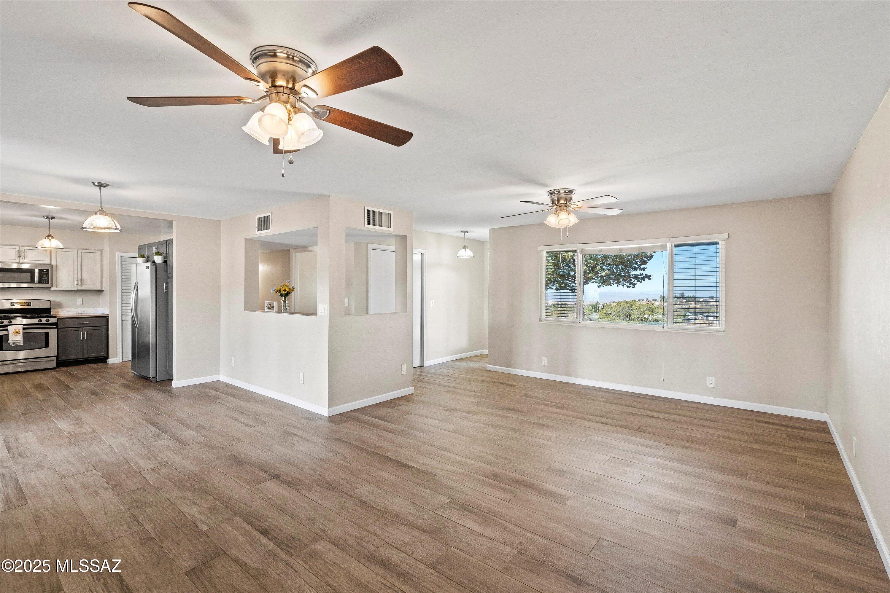 570 N Las Flores Drive