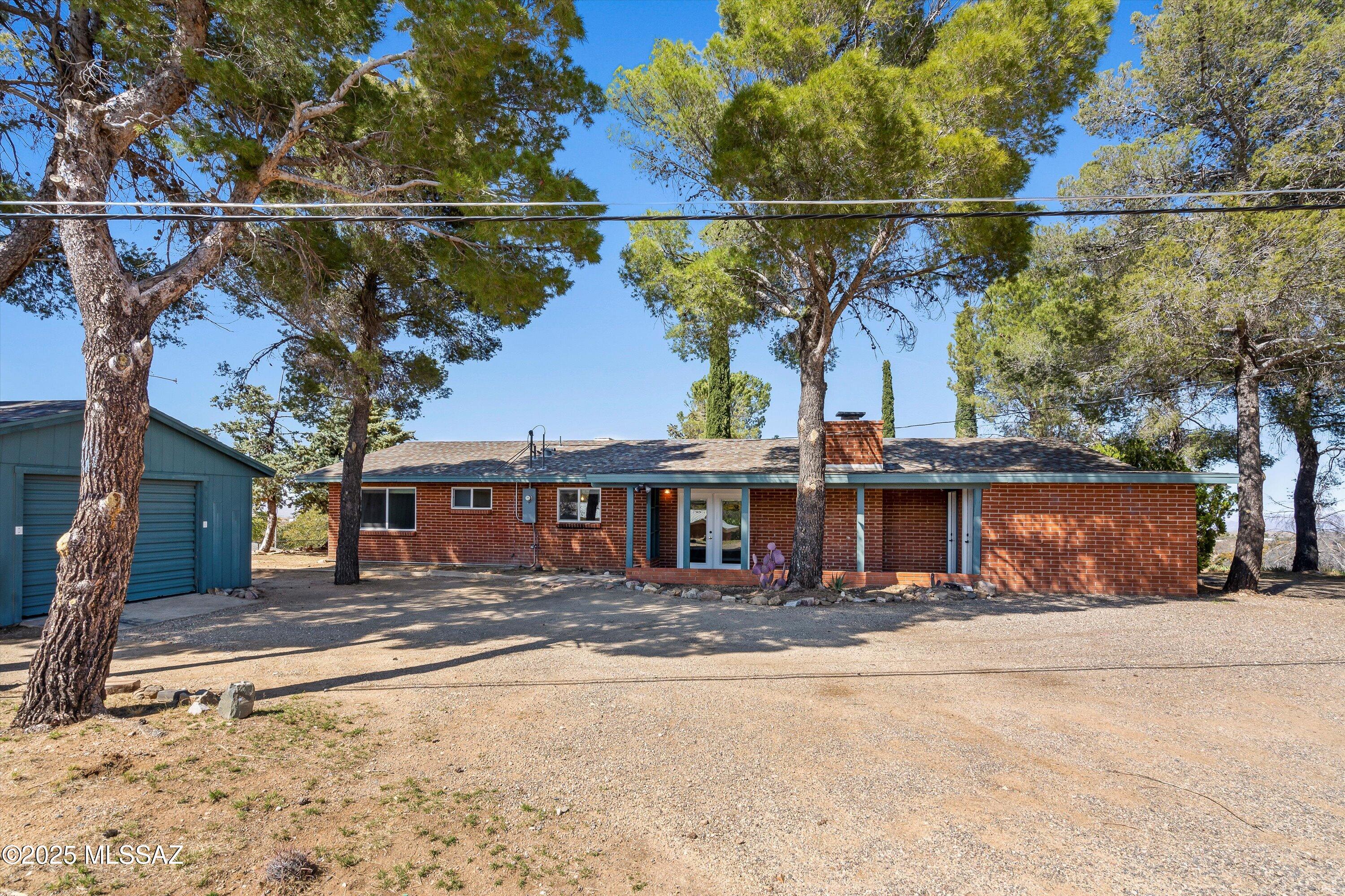 570 N Las Flores Drive