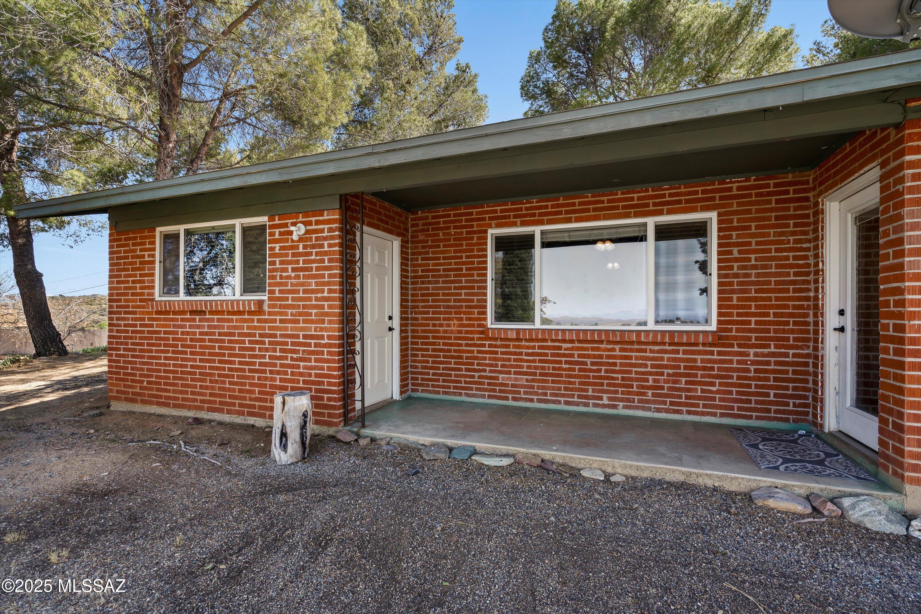 570 N Las Flores Drive