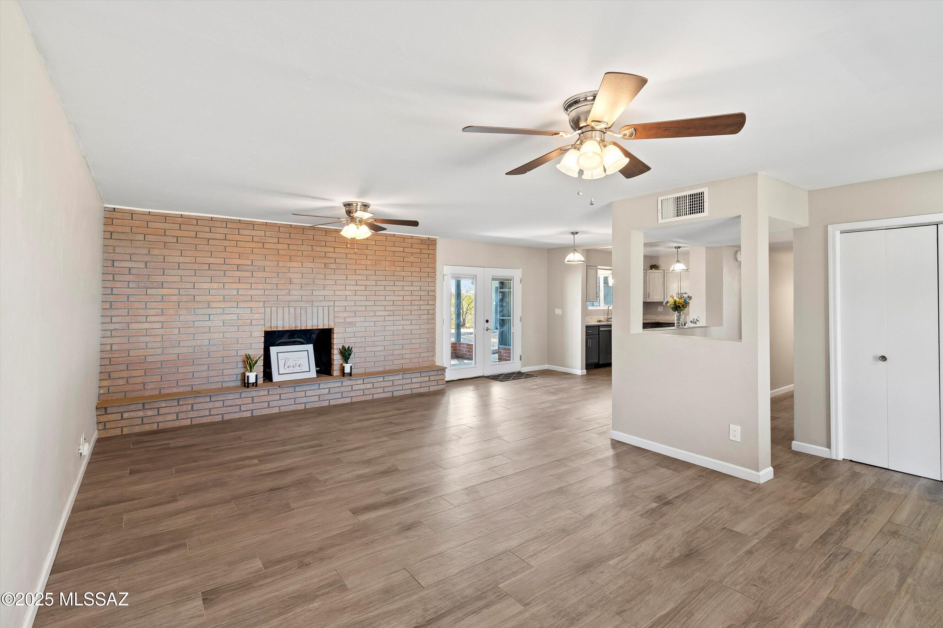 570 N Las Flores Drive