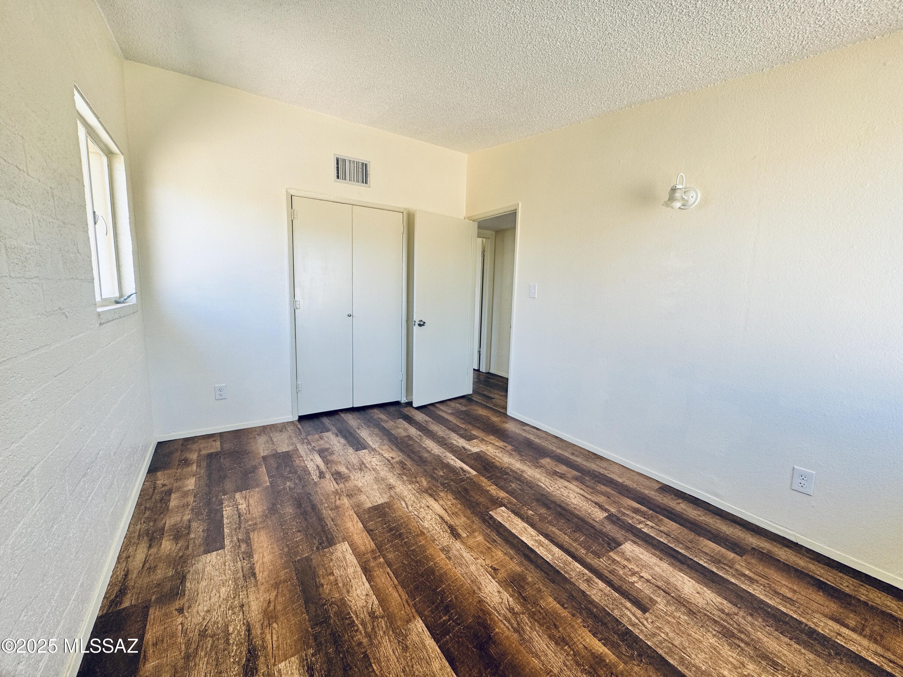 216 S Ave B