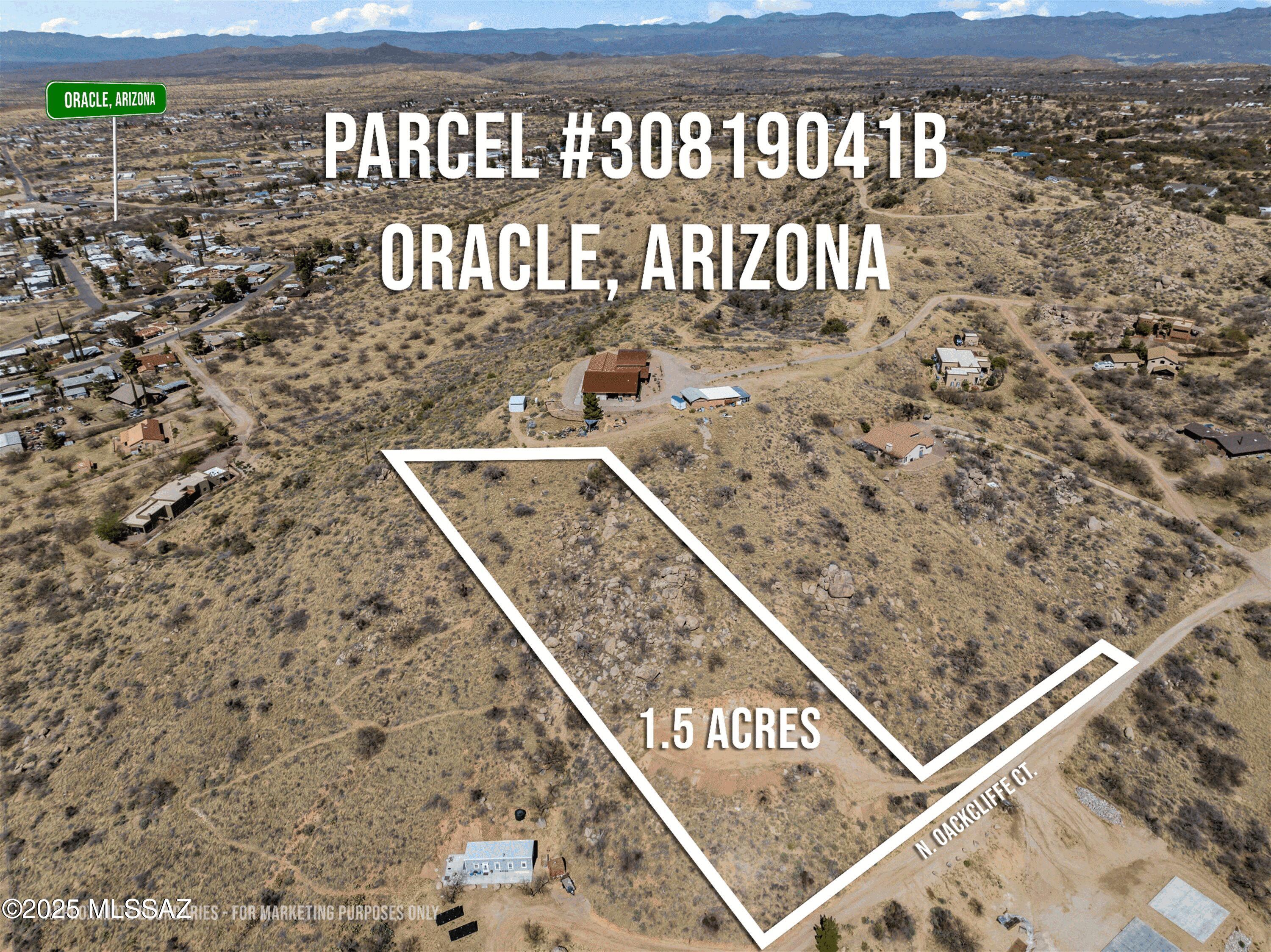 W La Mariposa Street