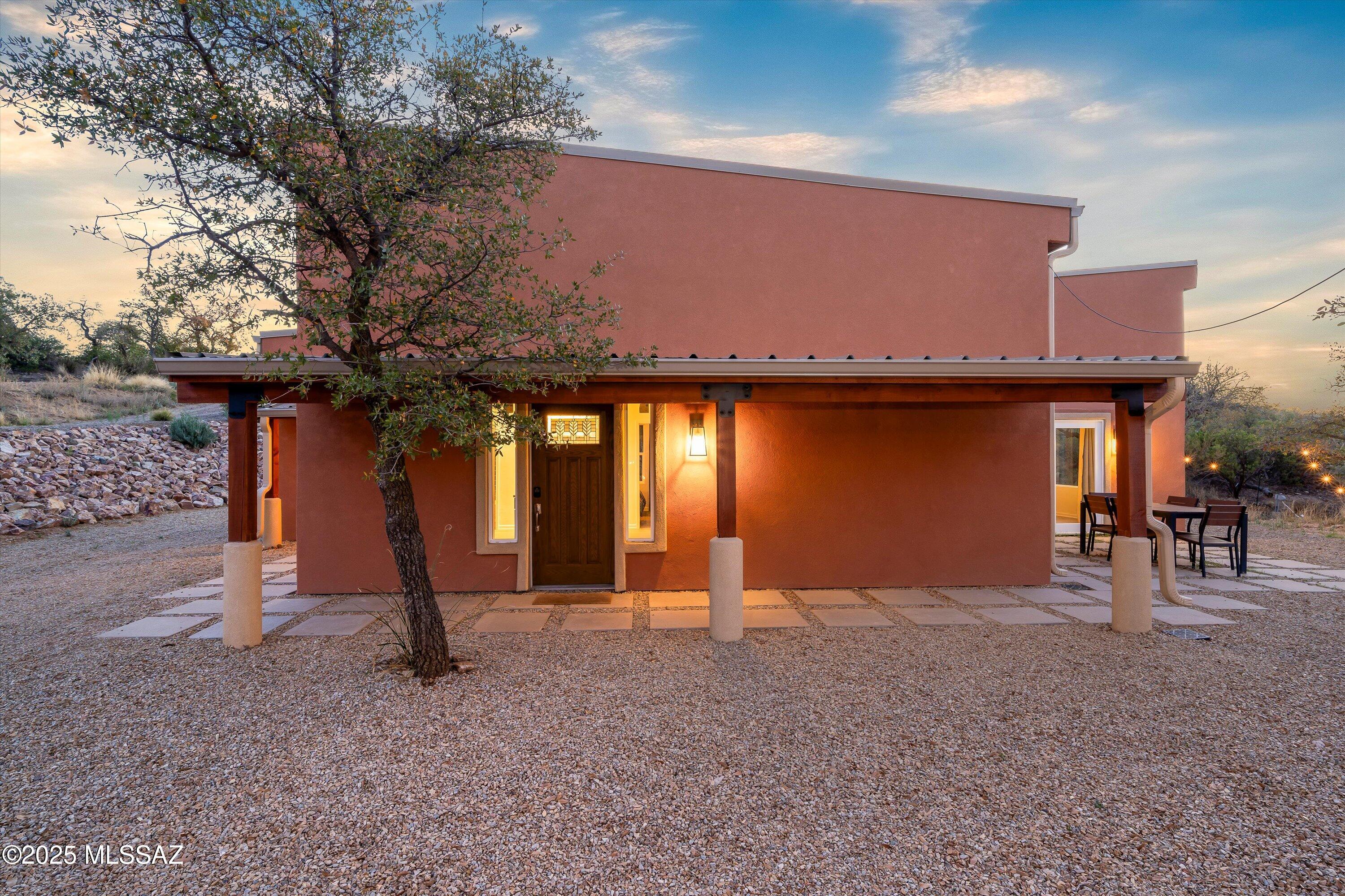 275 W Rochette Road NW