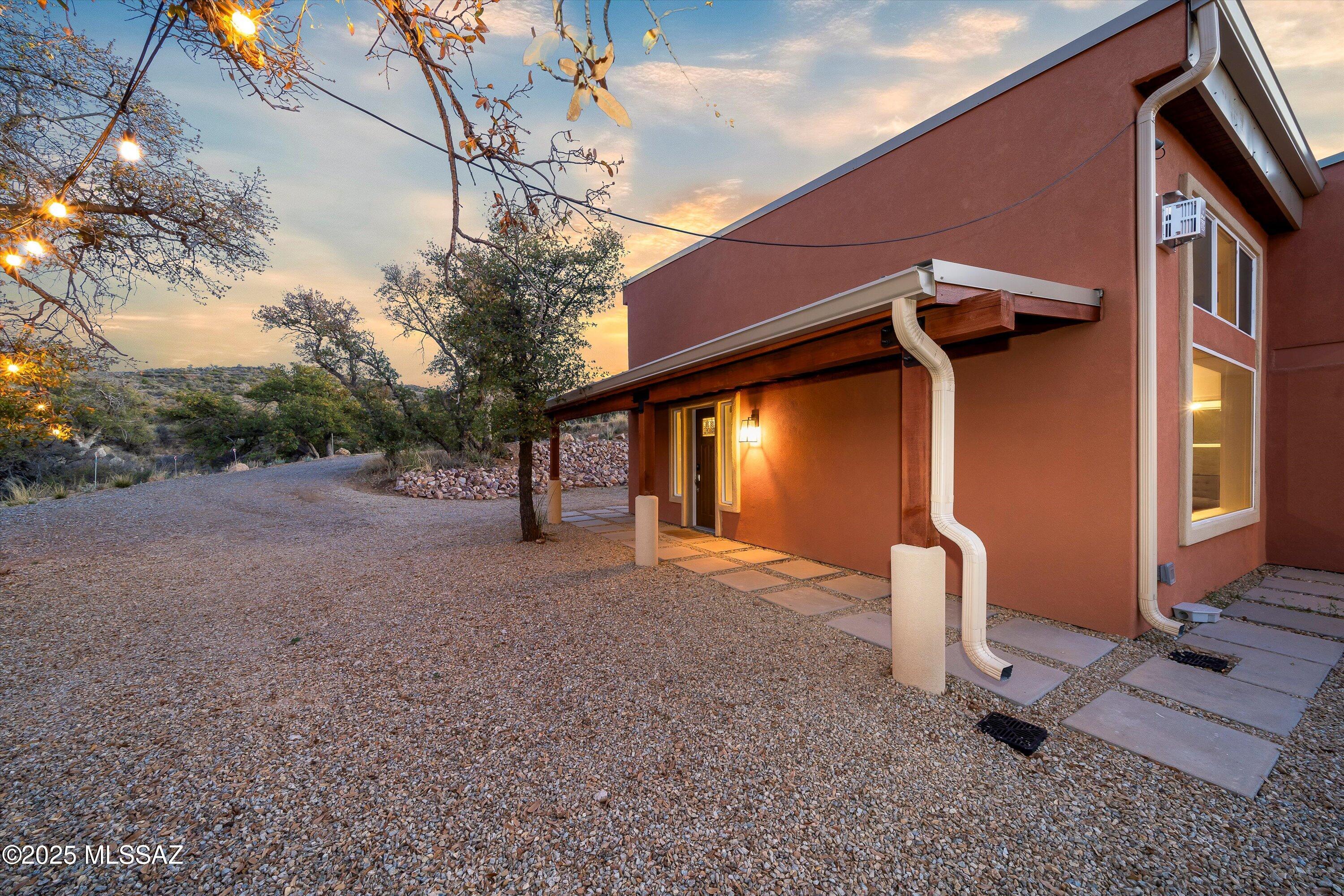 275 W Rochette Road NW