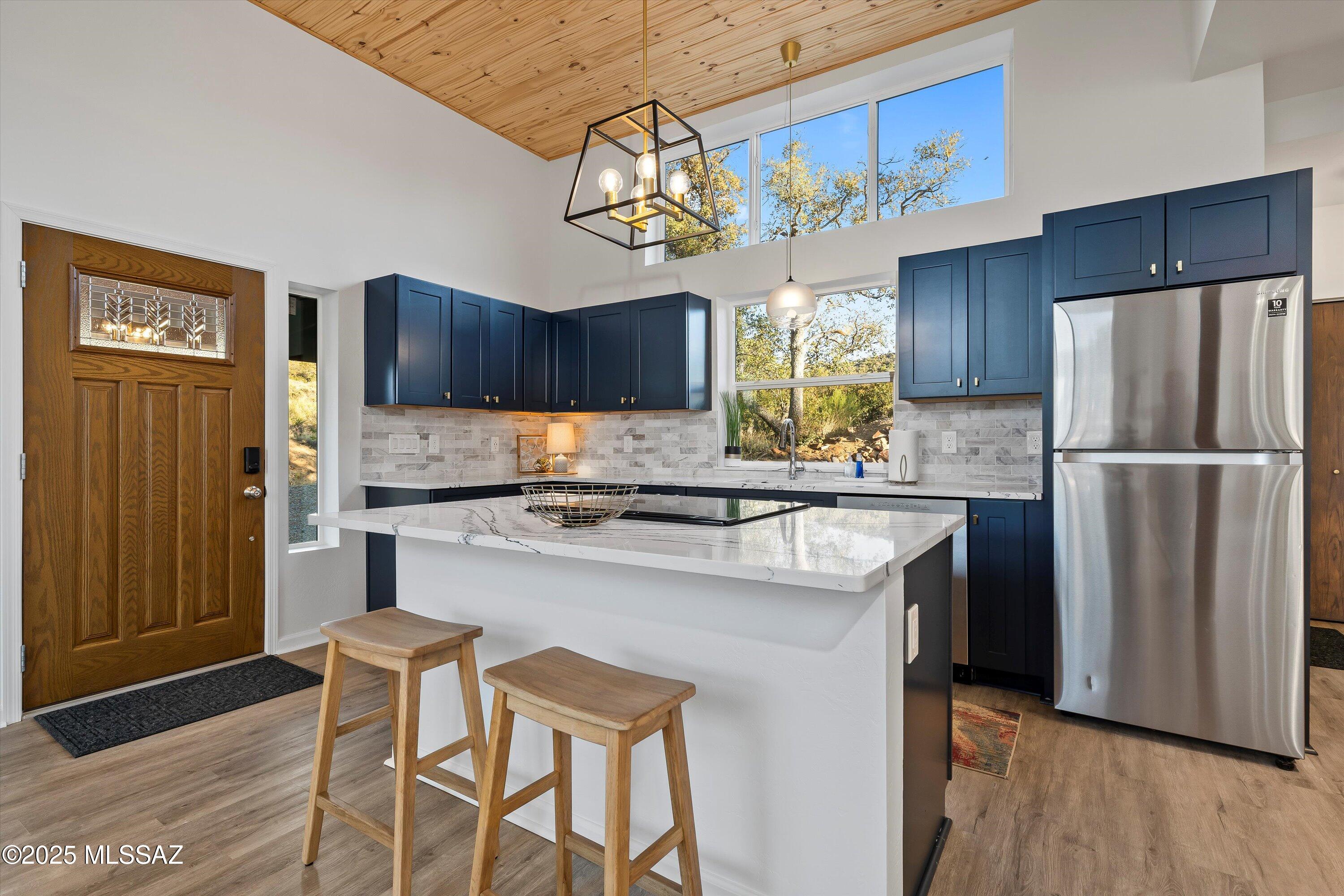 275 W Rochette Road NW