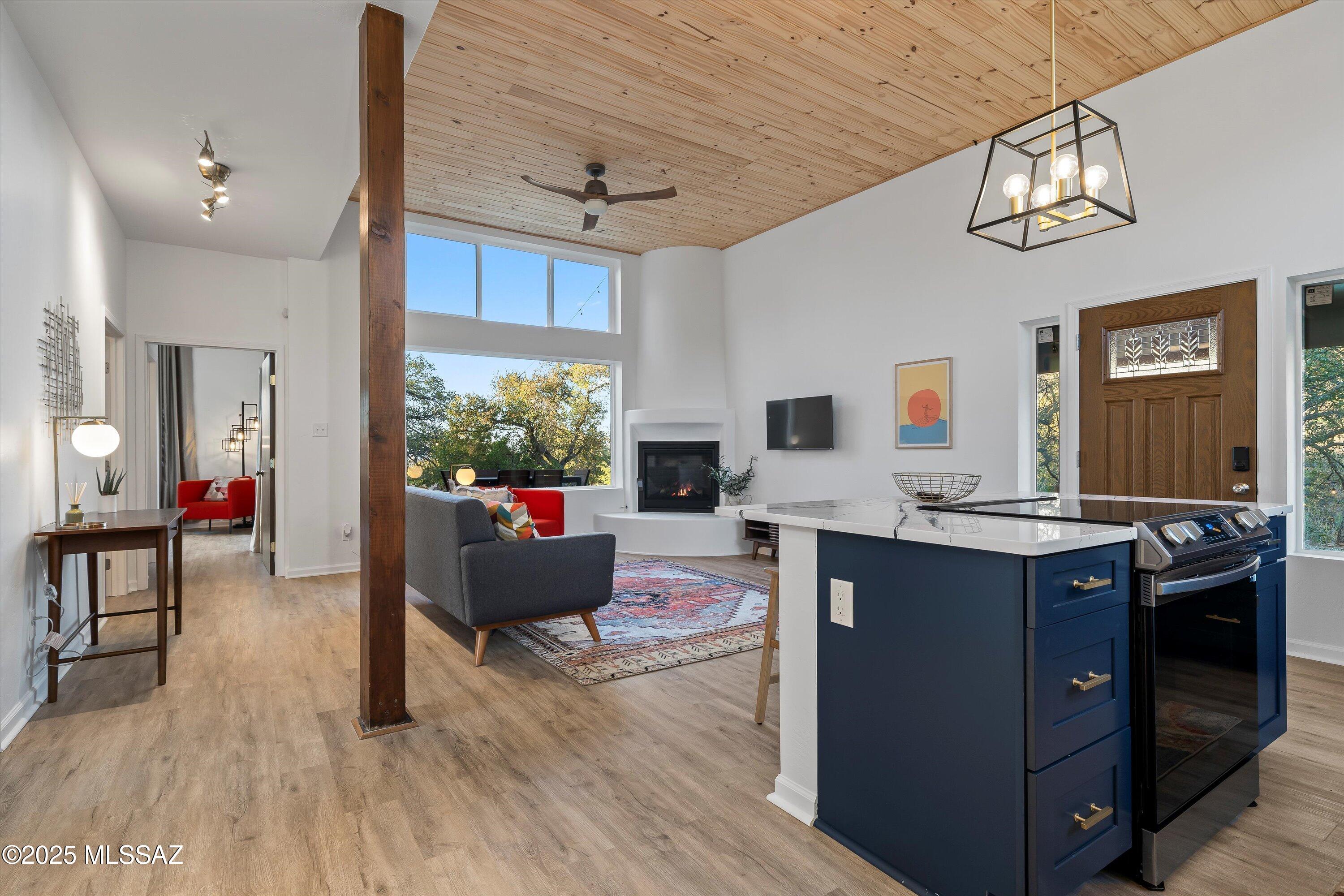 275 W Rochette Road NW