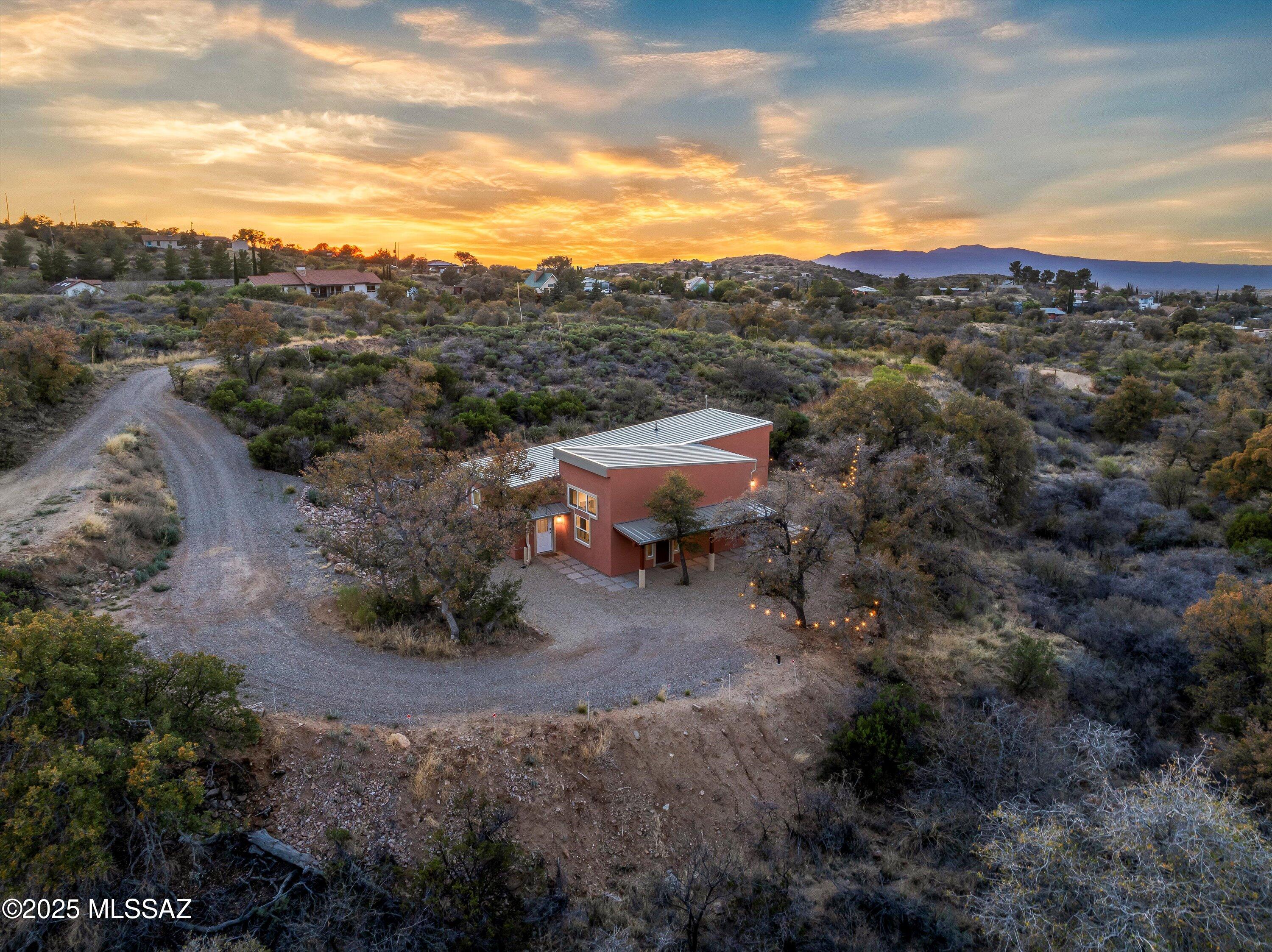 275 W Rochette Road NW