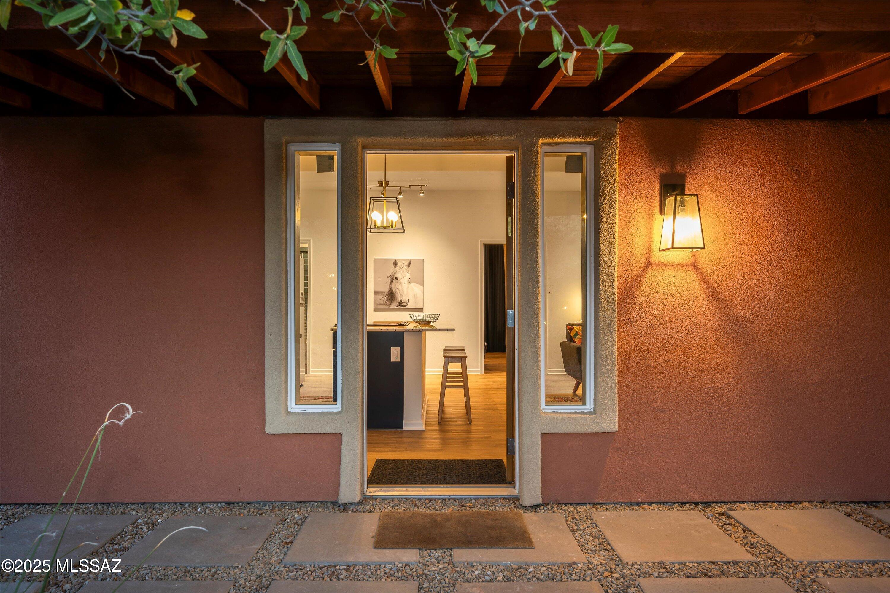 275 W Rochette Road NW