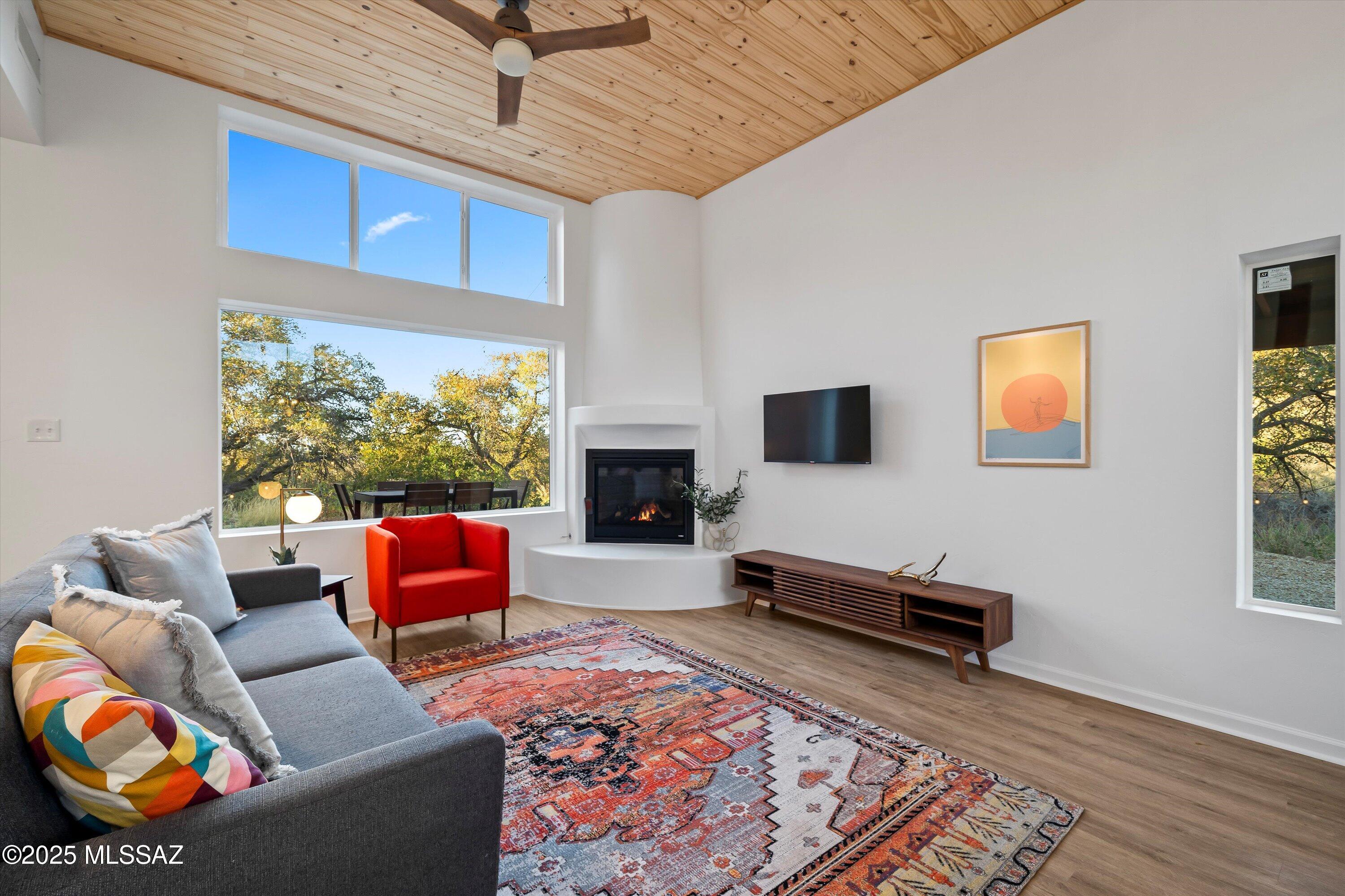 275 W Rochette Road NW