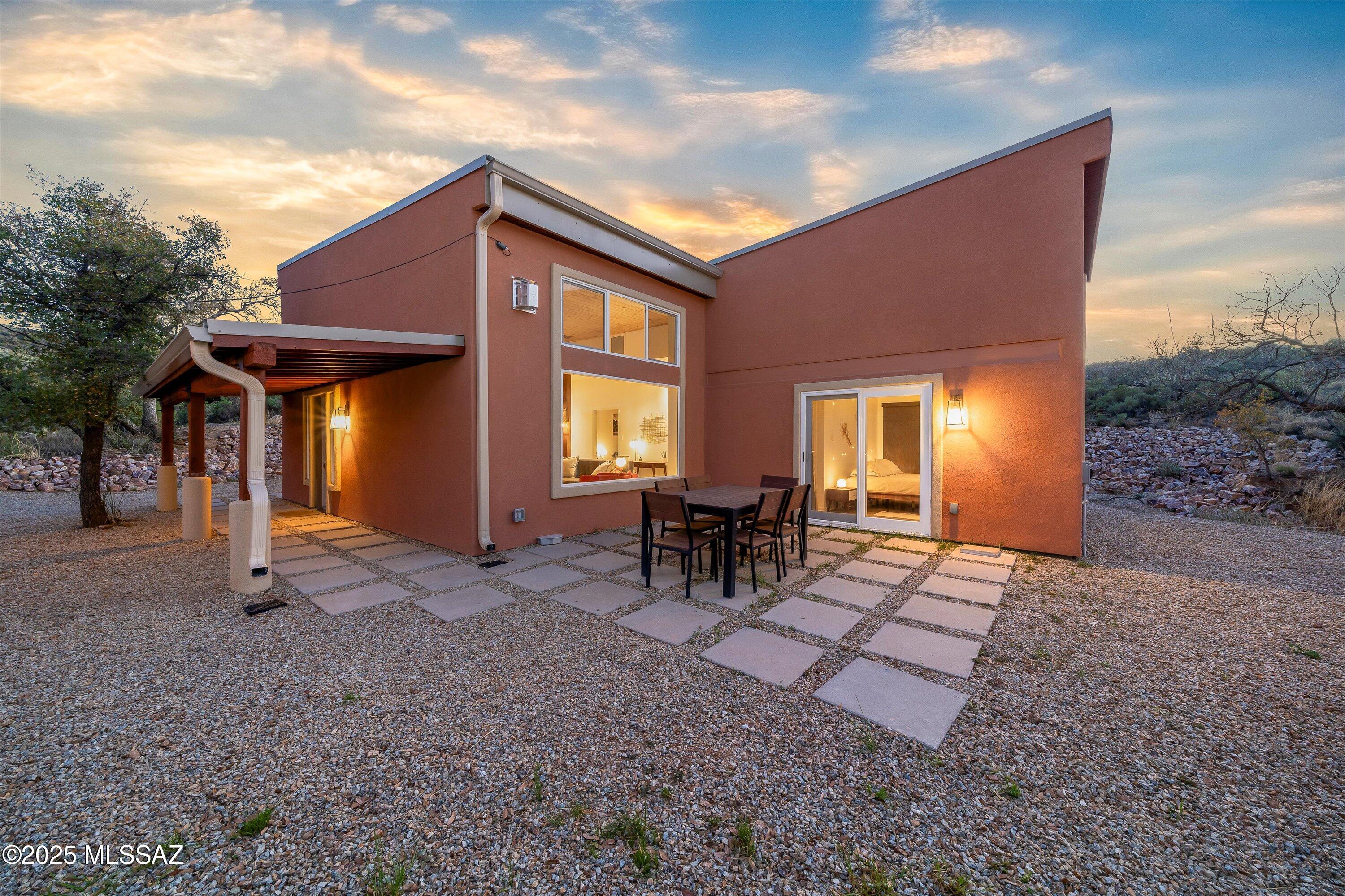 275 W Rochette Road NW