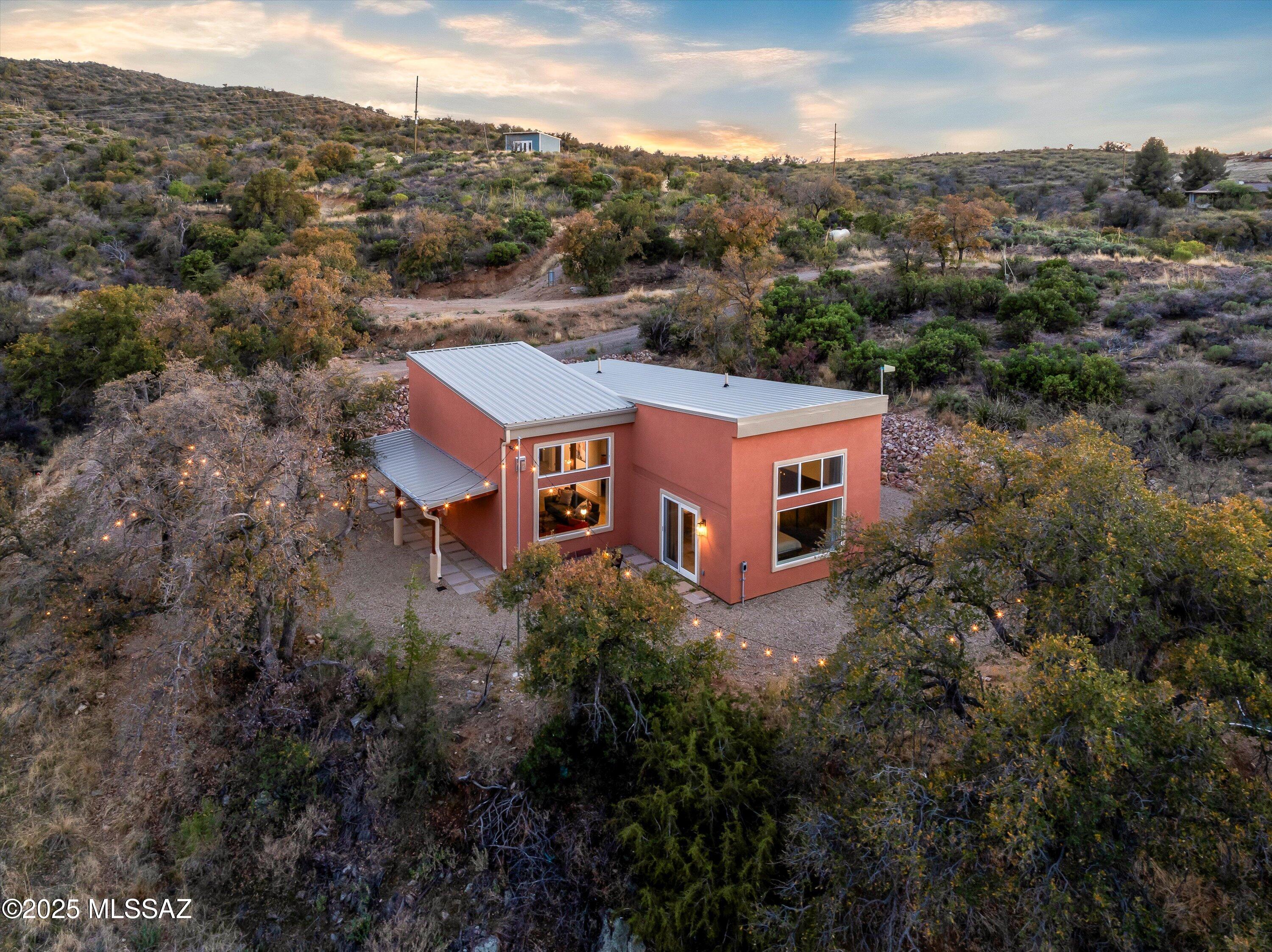 275 W Rochette Road NW