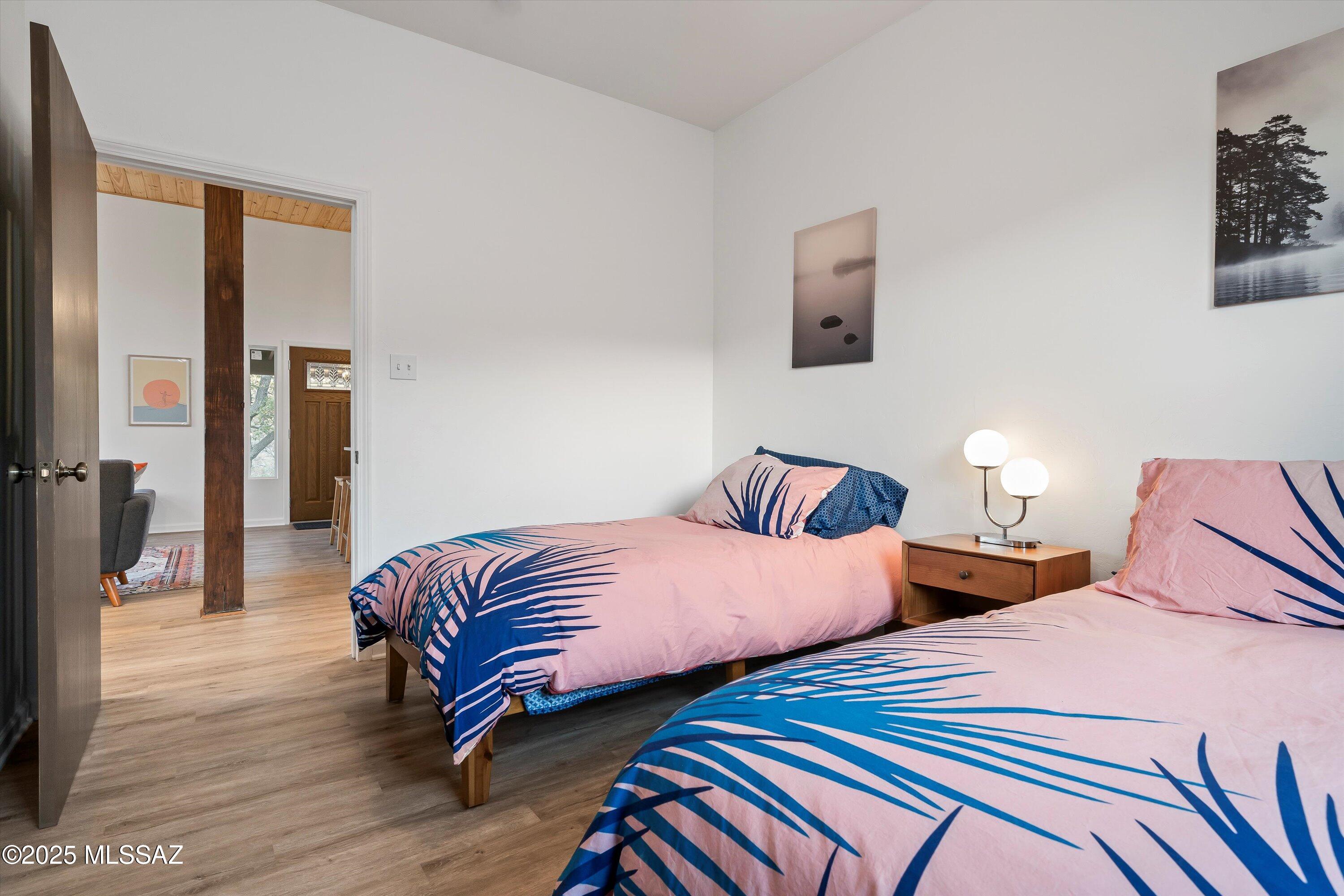 275 W Rochette Road NW