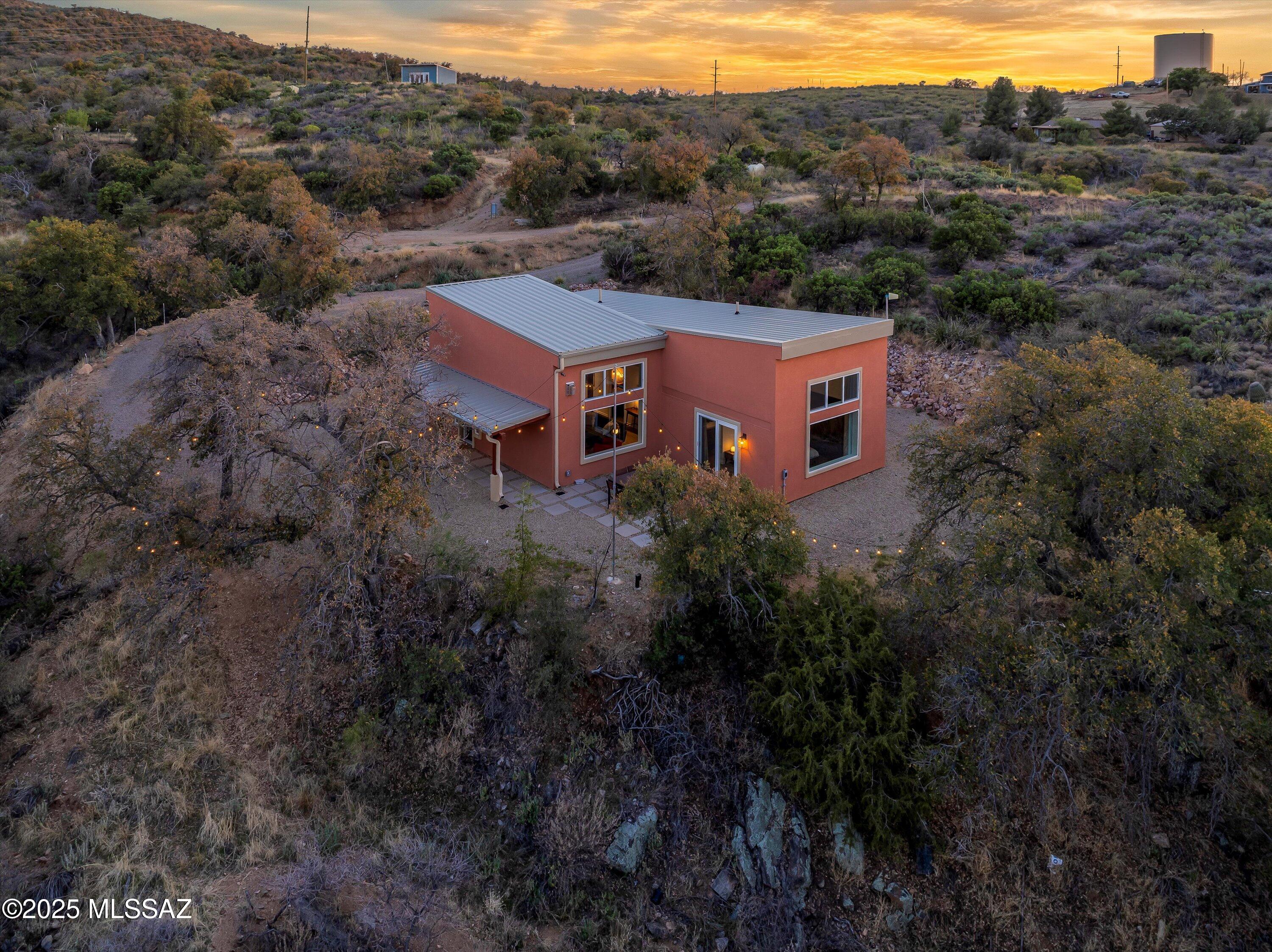 275 W Rochette Road NW