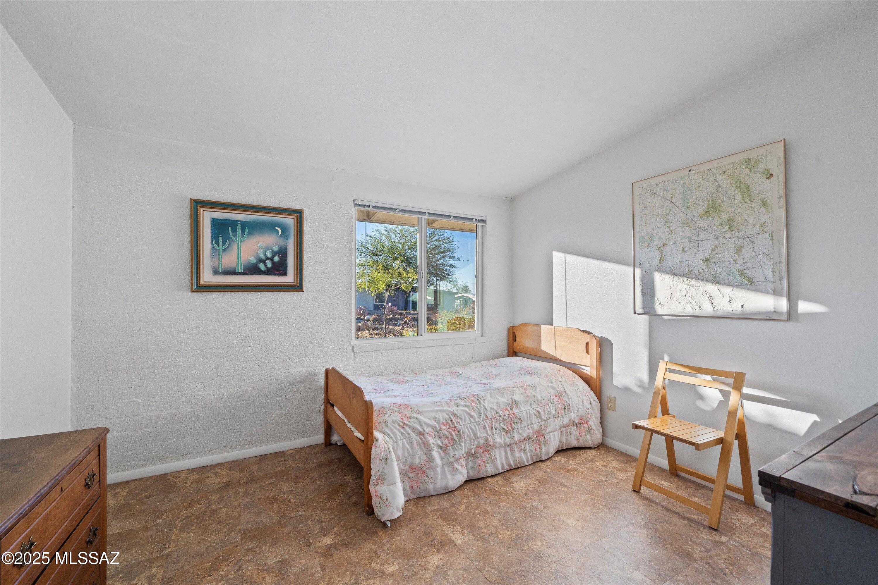 925 W 4th Avenue
