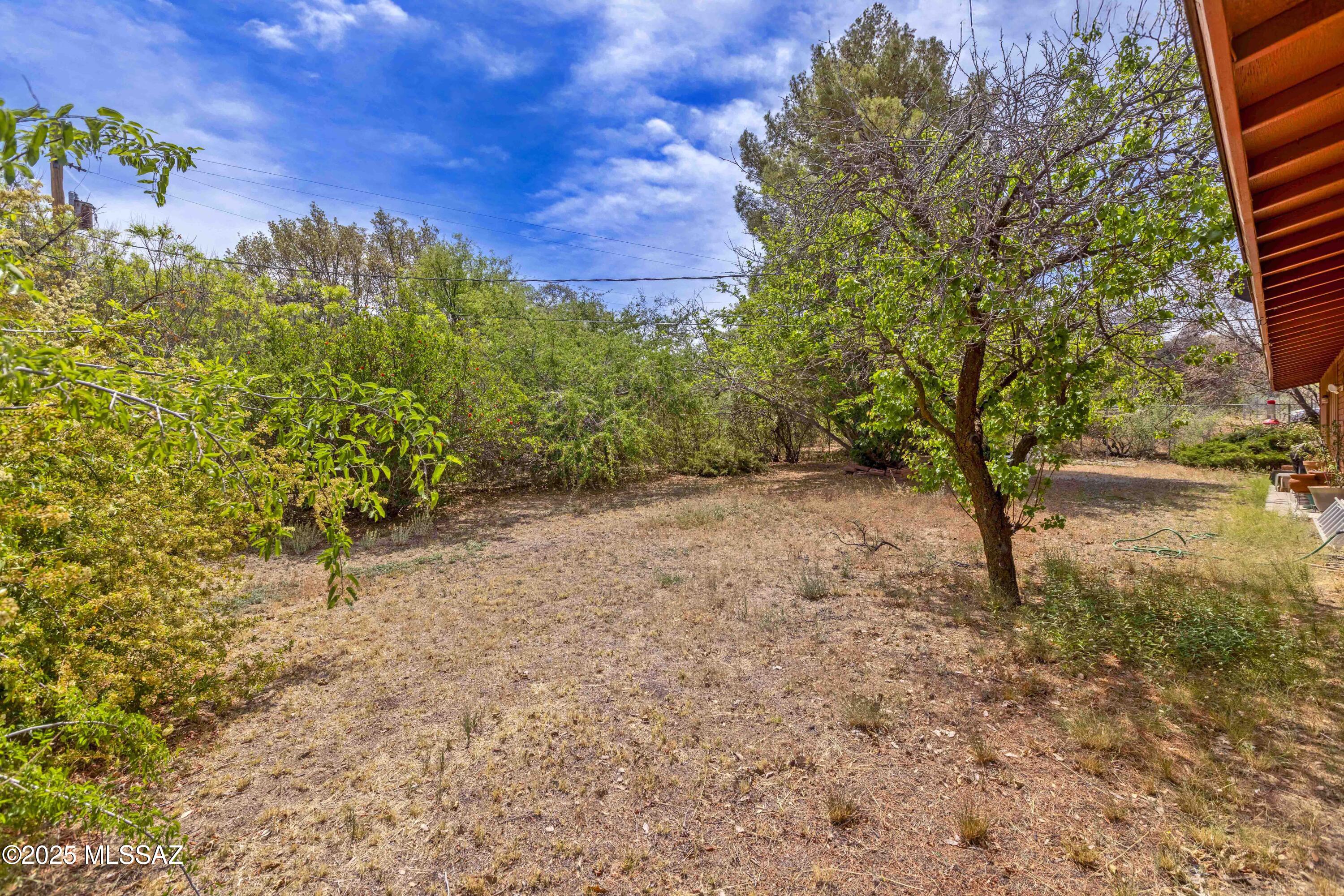 575 N Robles Road