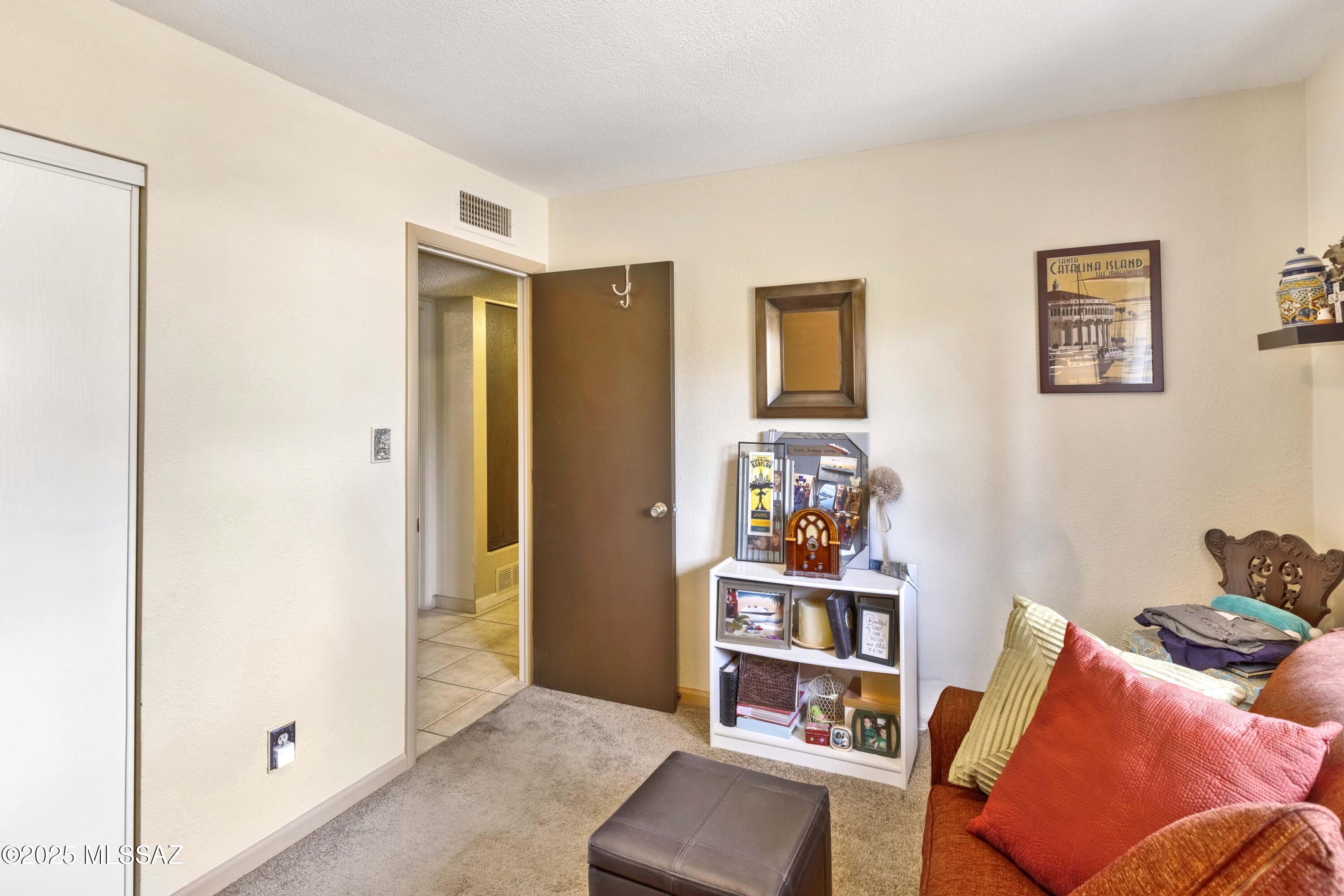 575 N Robles Road