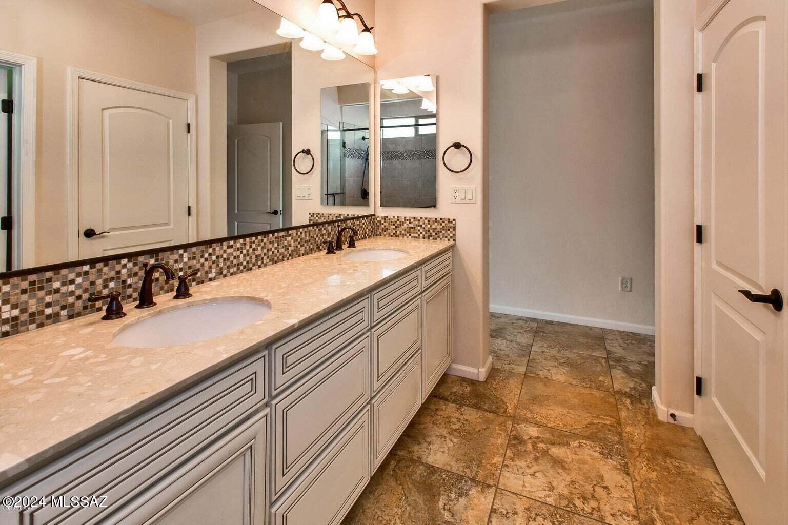 60245 E Arroyo Vista Drive