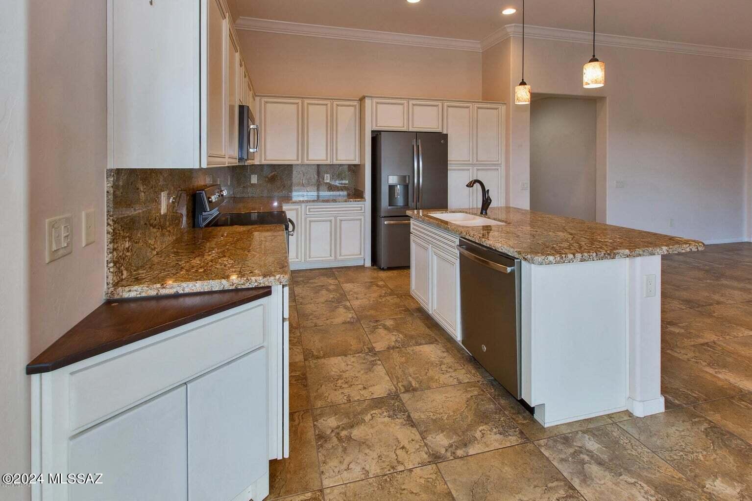 60245 E Arroyo Vista Drive