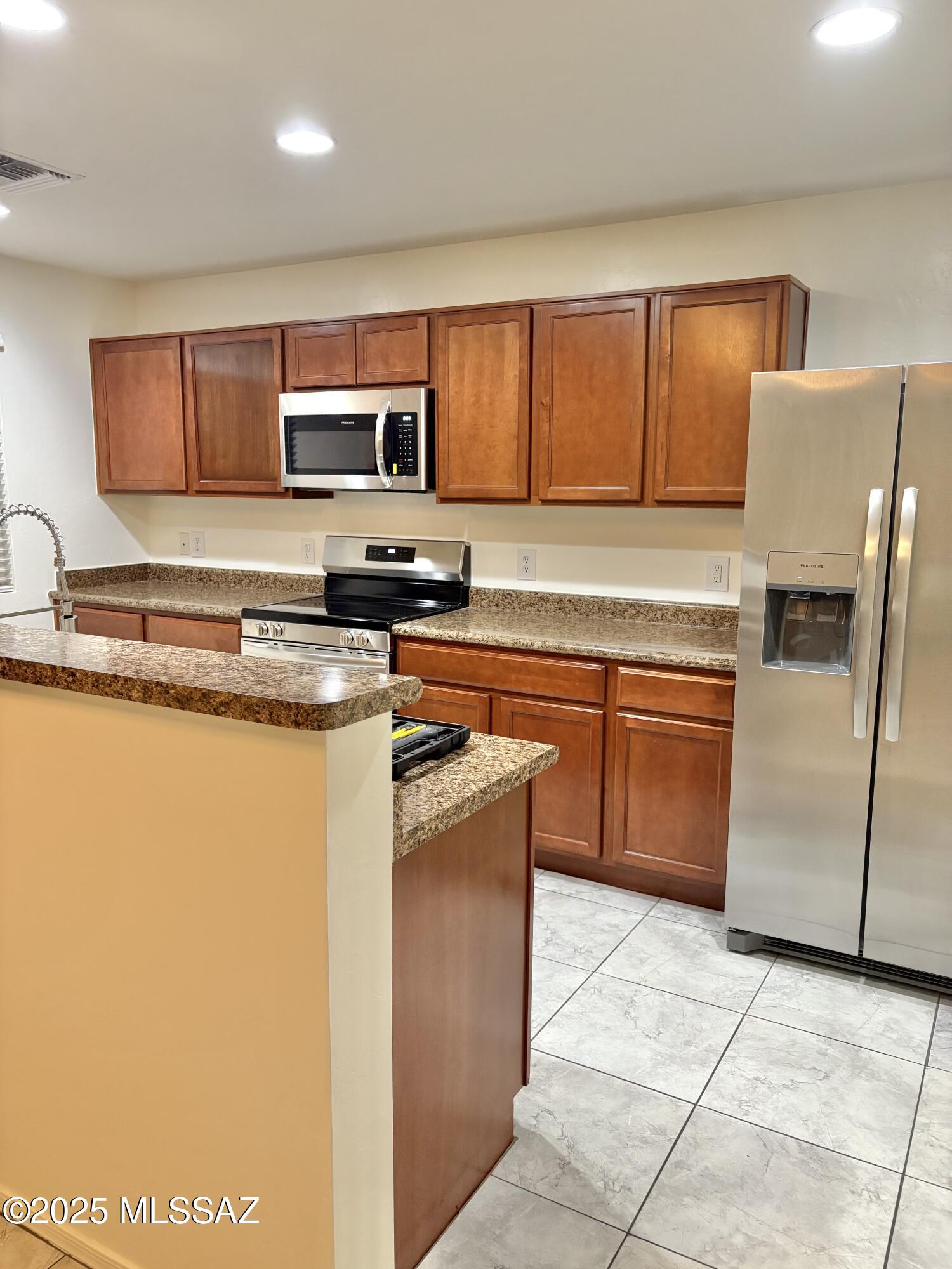 7021 S Red Maids Drive