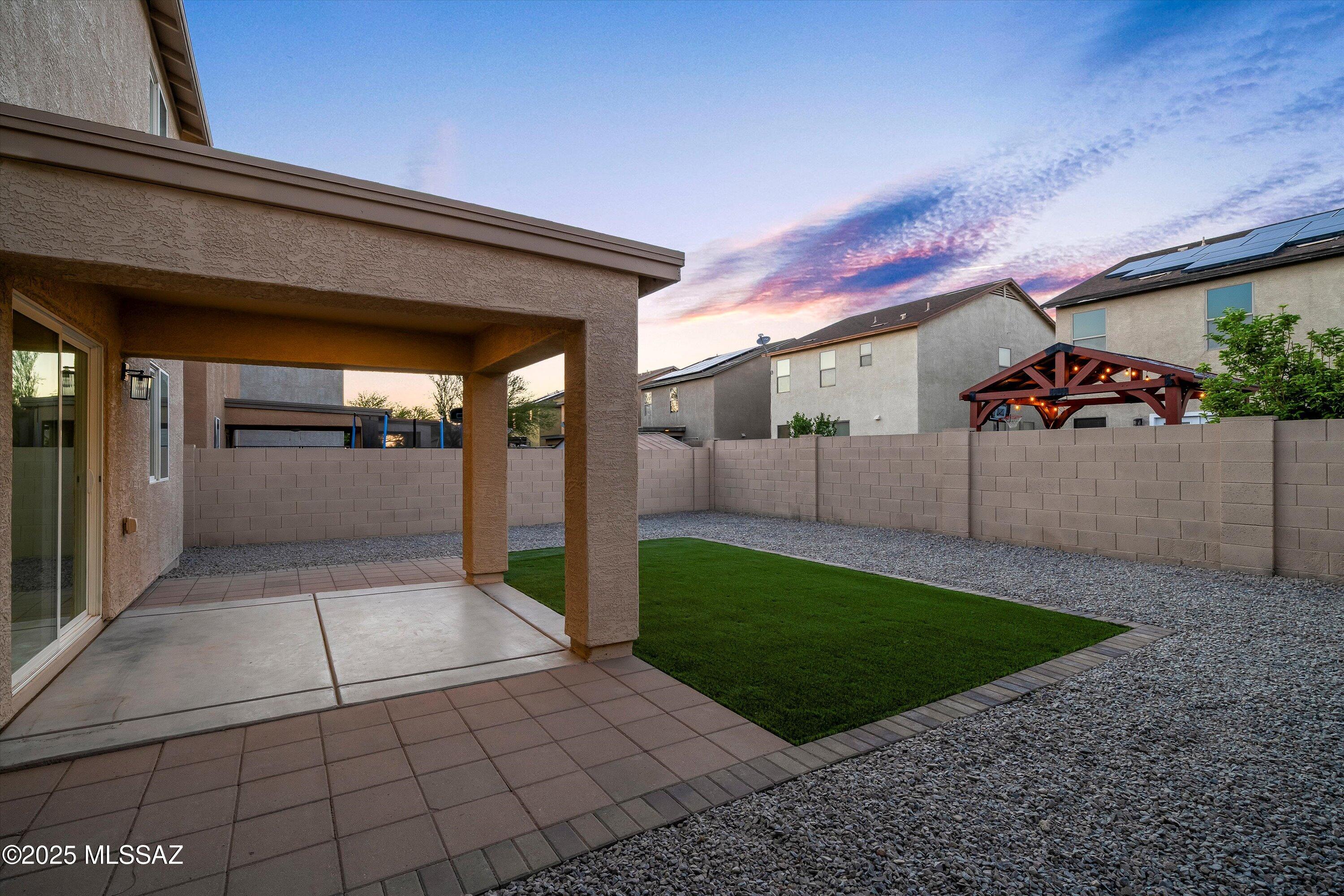 7021 S Red Maids Drive