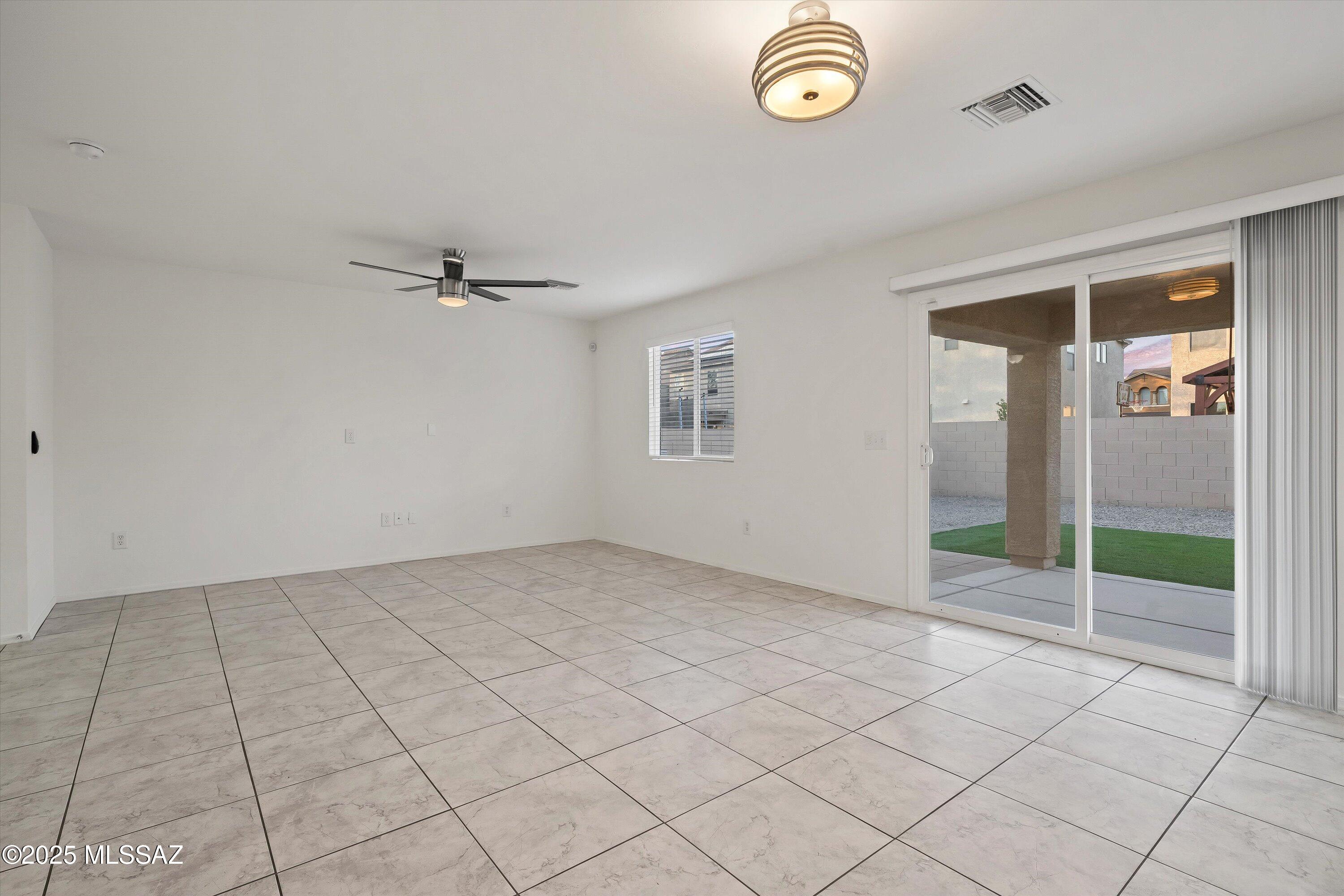 7021 S Red Maids Drive