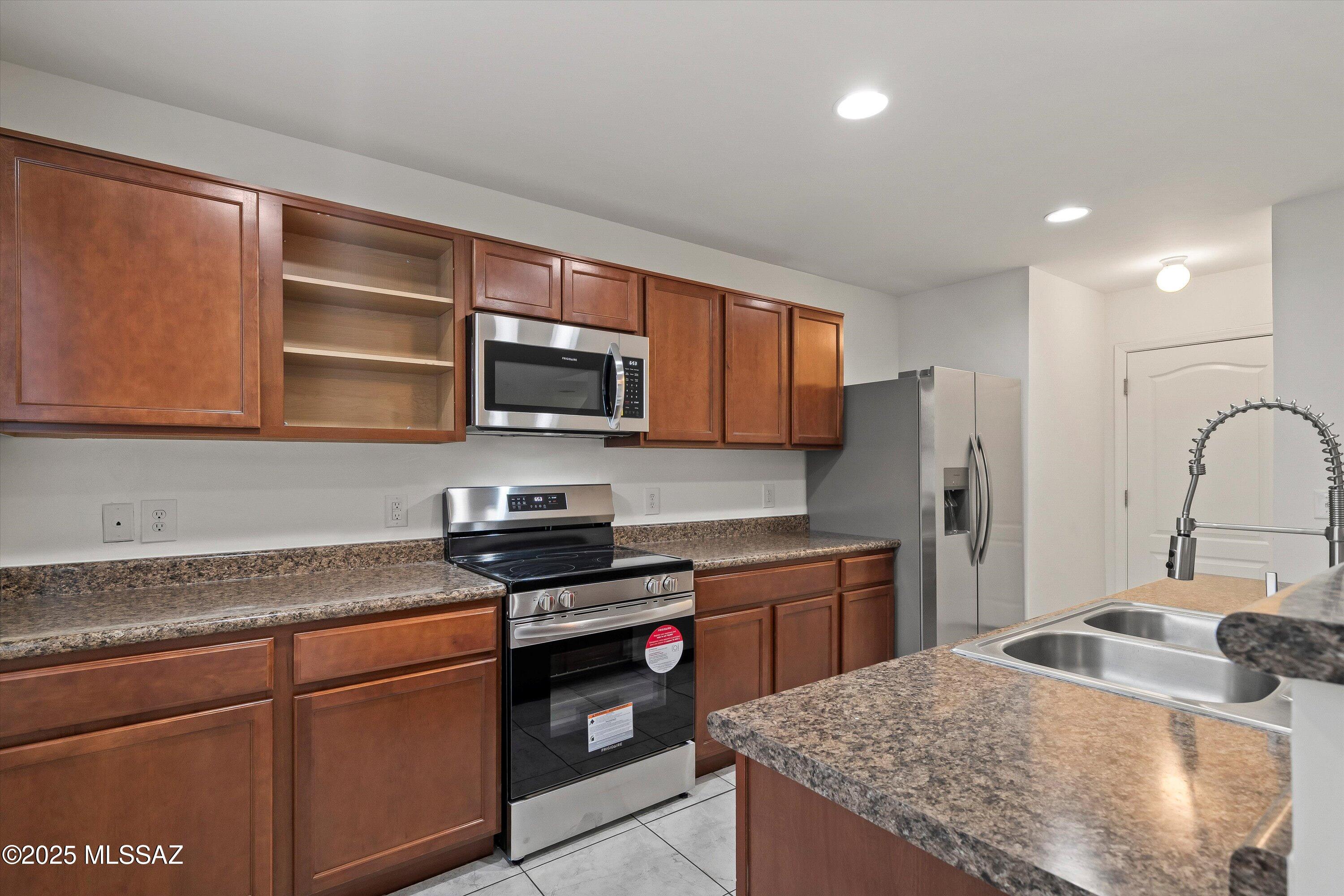 7021 S Red Maids Drive