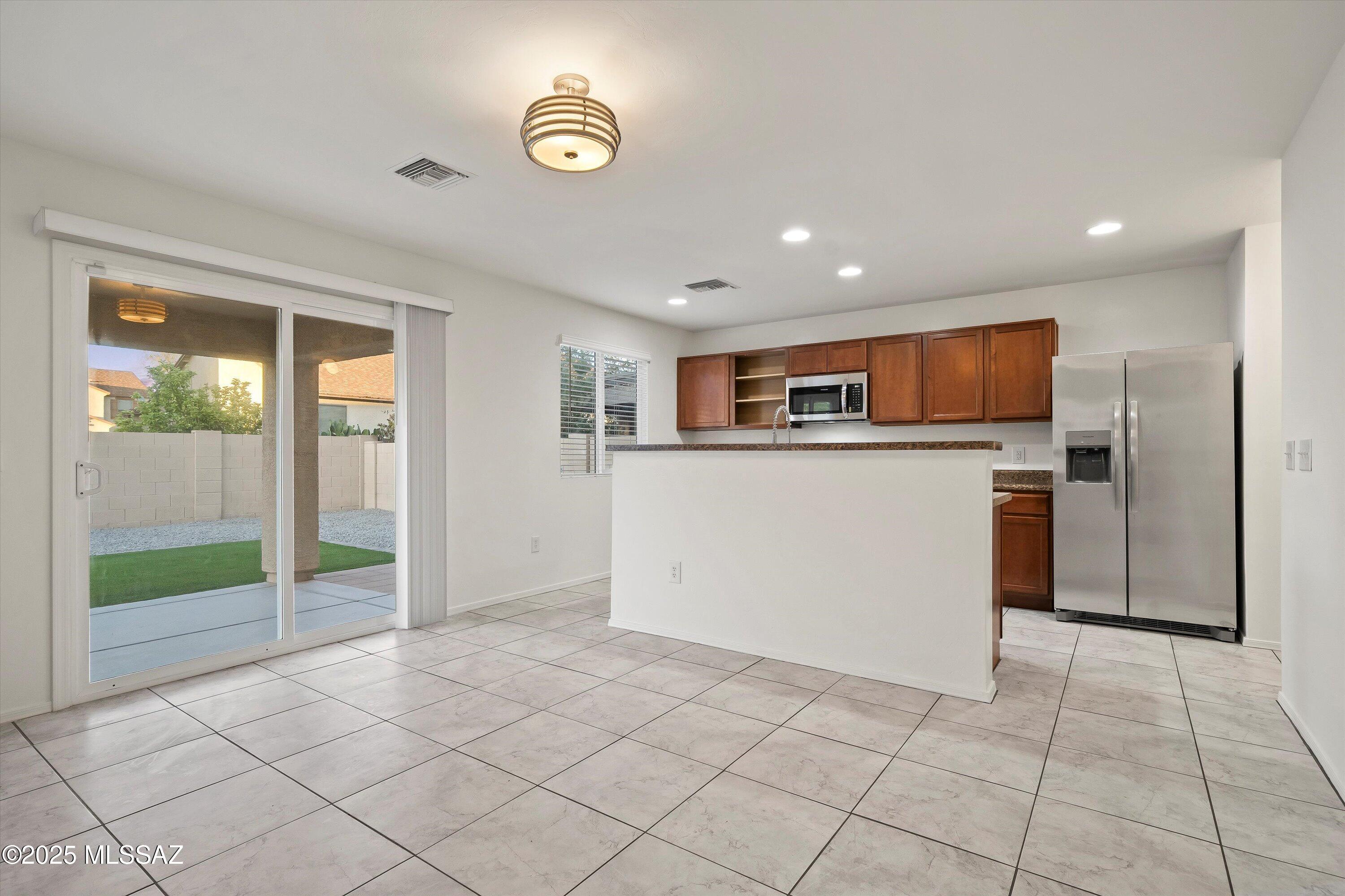 7021 S Red Maids Drive