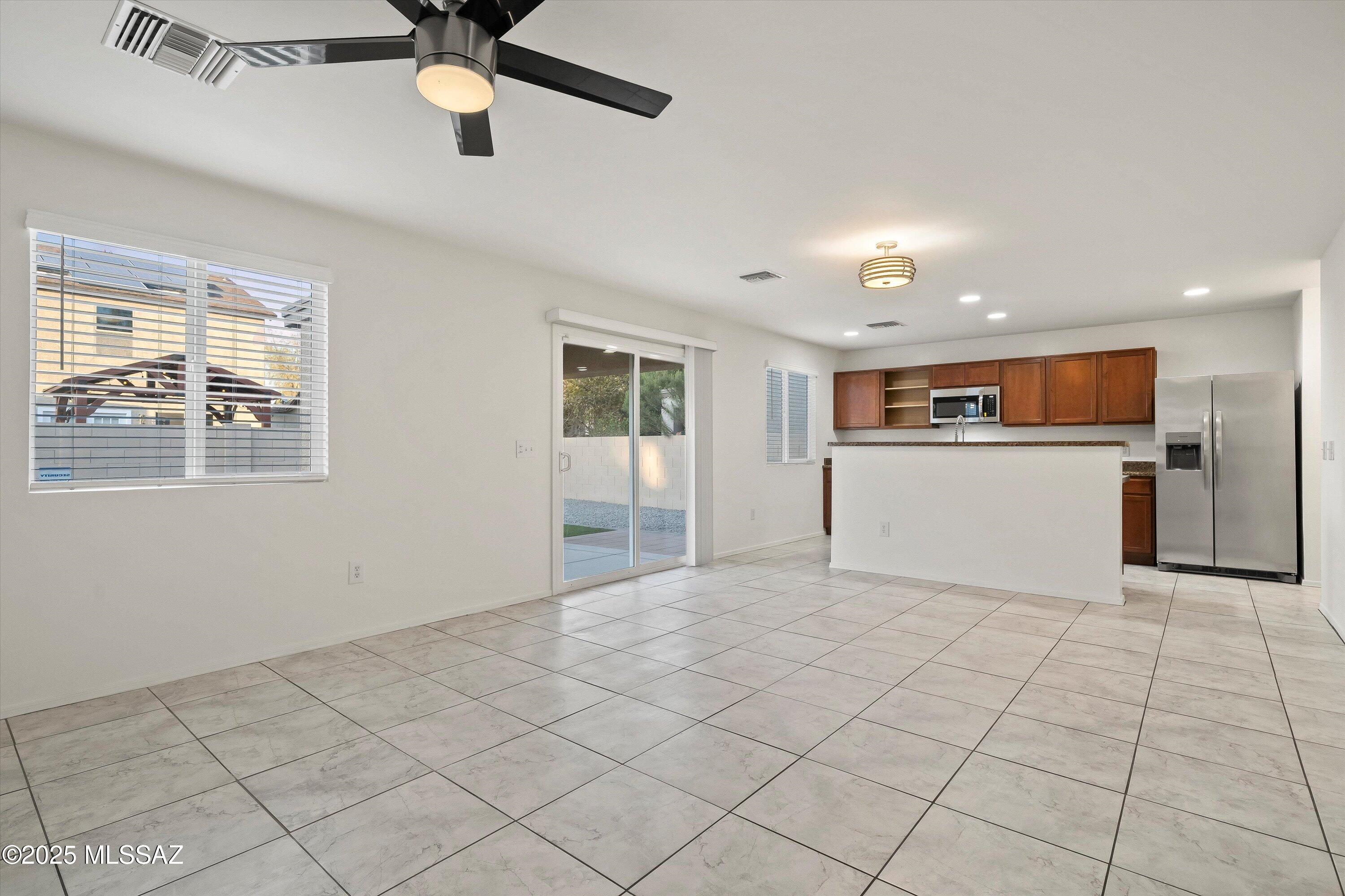 7021 S Red Maids Drive
