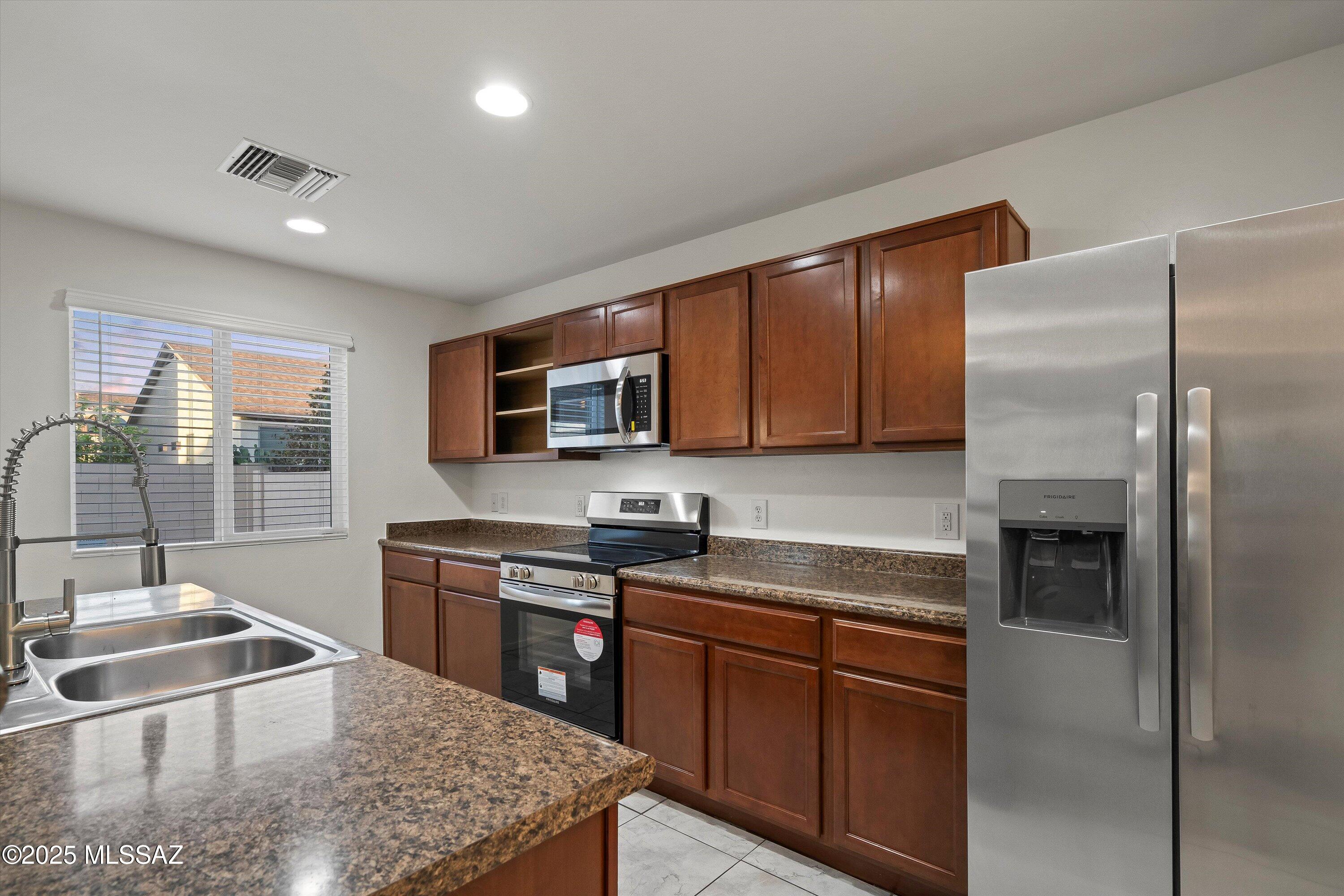 7021 S Red Maids Drive