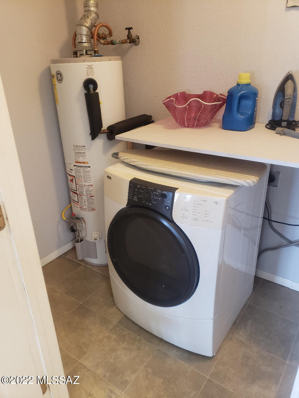 360 E Nuestro Street