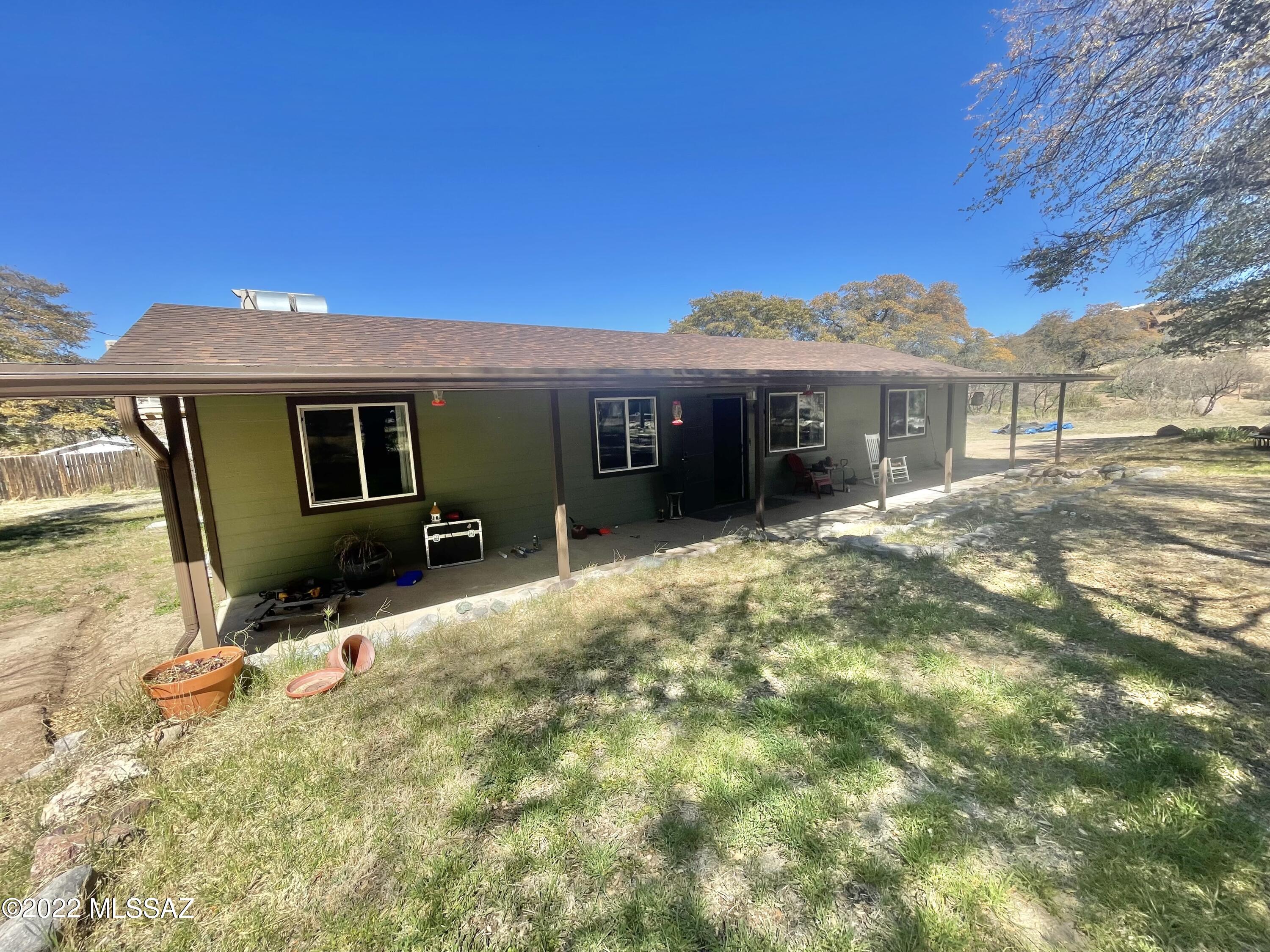 360 E Nuestro Street