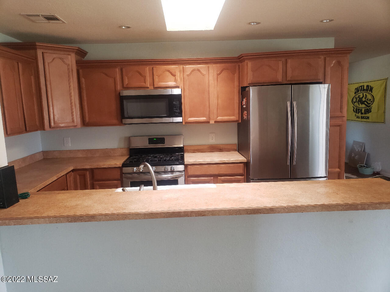 360 E Nuestro Street