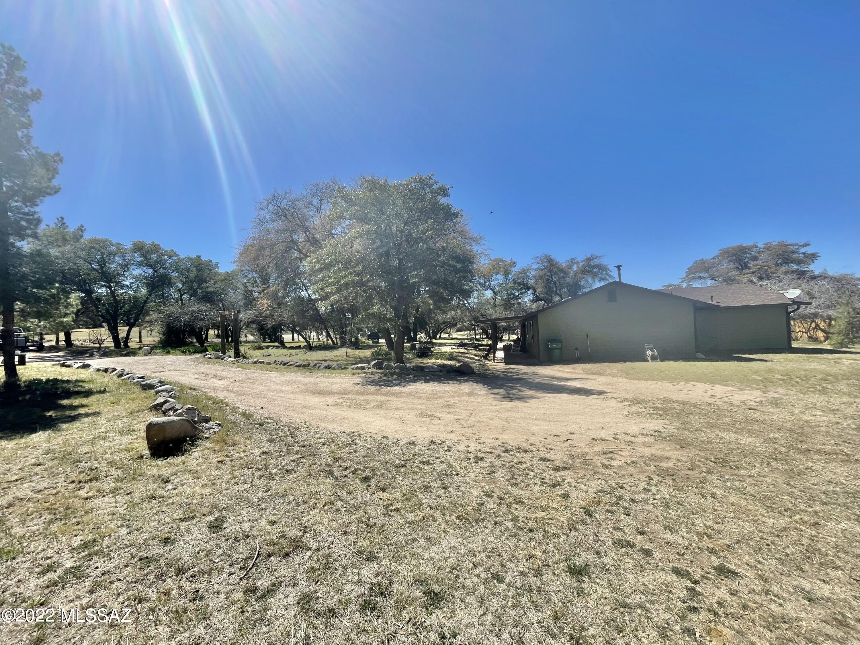 360 E Nuestro Street