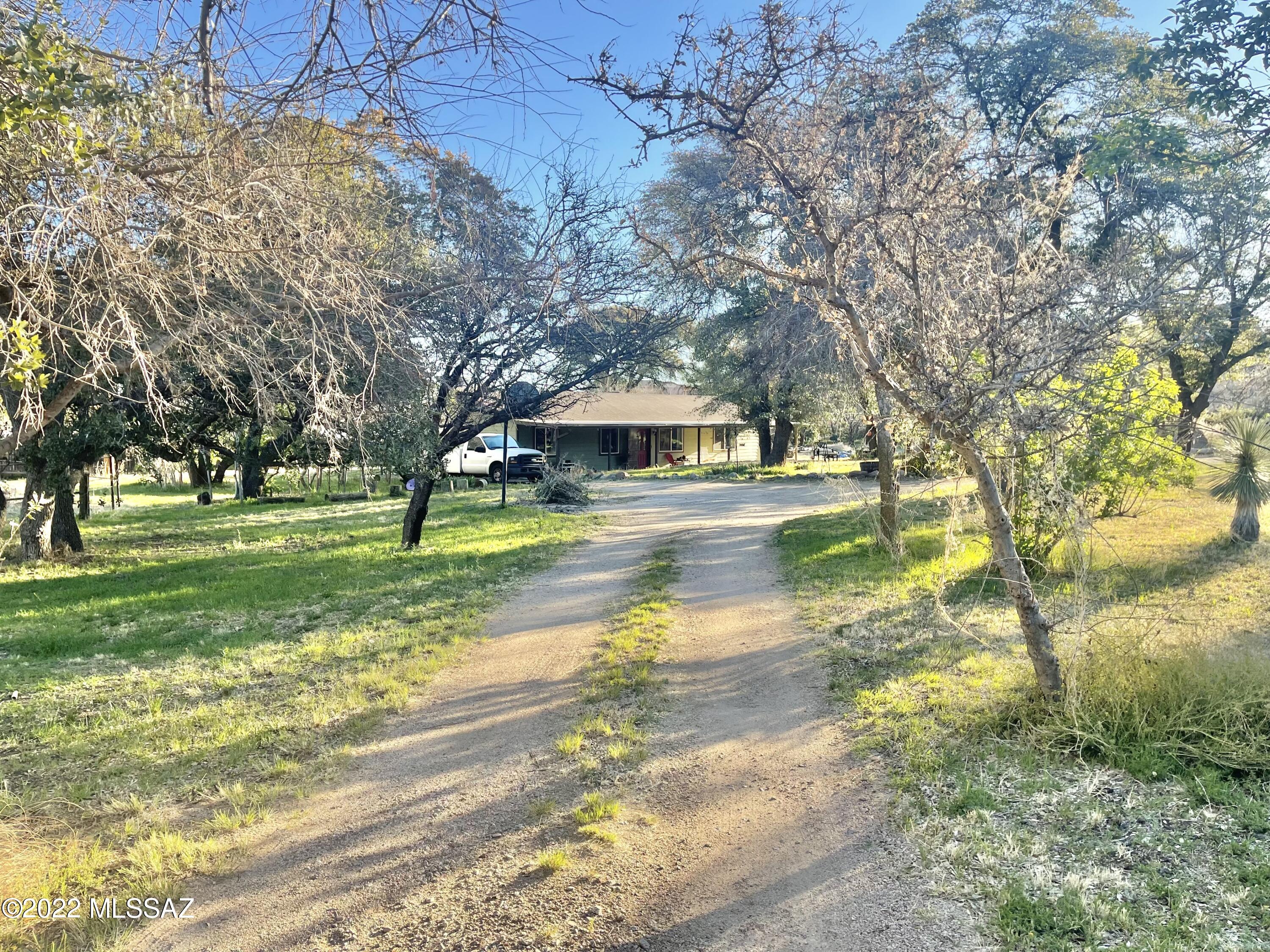 360 E Nuestro Street