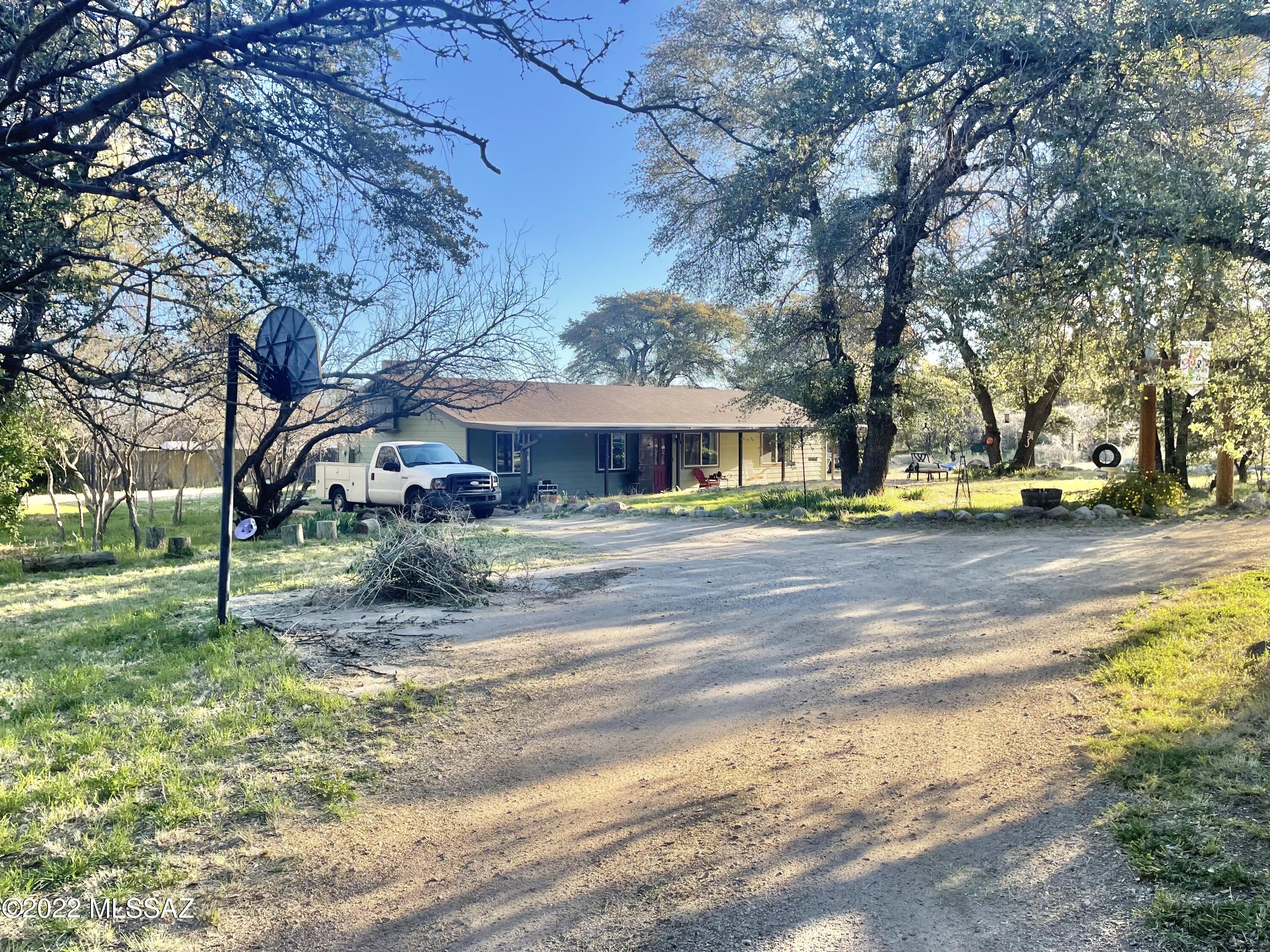 360 E Nuestro Street